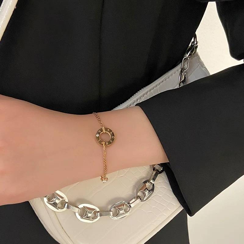Cartier カルティエ レディース ブレスレット ジュスト アン クル 18金 ブランドジュエリー 普段使い プレゼント - 画像 9