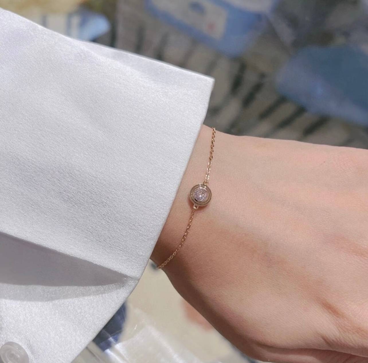 Cartier カルティエ レディース ブレスレット C ドゥ カルティエ ダイヤモンド 1Pダイヤ エルボウブレスレット ブランドジュエリー 普段使い - 画像 3