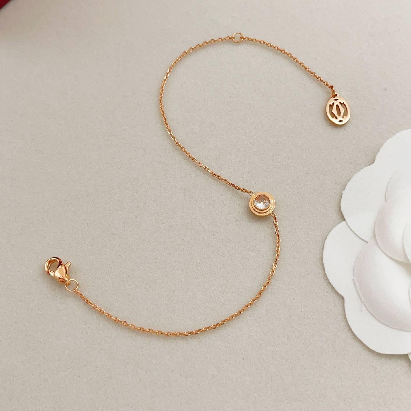 Cartier カルティエ レディース ブレスレット C ドゥ カルティエ ダイヤモンド 1Pダイヤ エルボウブレスレット ブランドジュエリー 普段使い - 画像 6