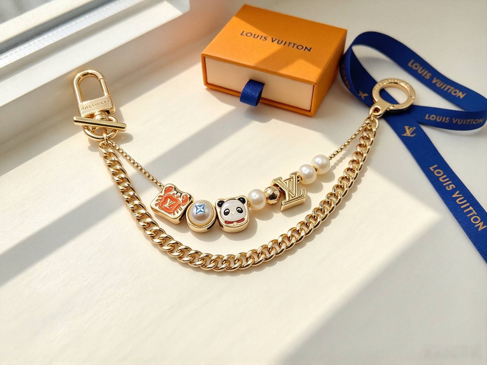 LOUIS VUITTON ルイヴィトン レディース ブレスレット チャーム ペアチェーン アルファベット パール ゴールド メタル アクセサリー - 画像 7