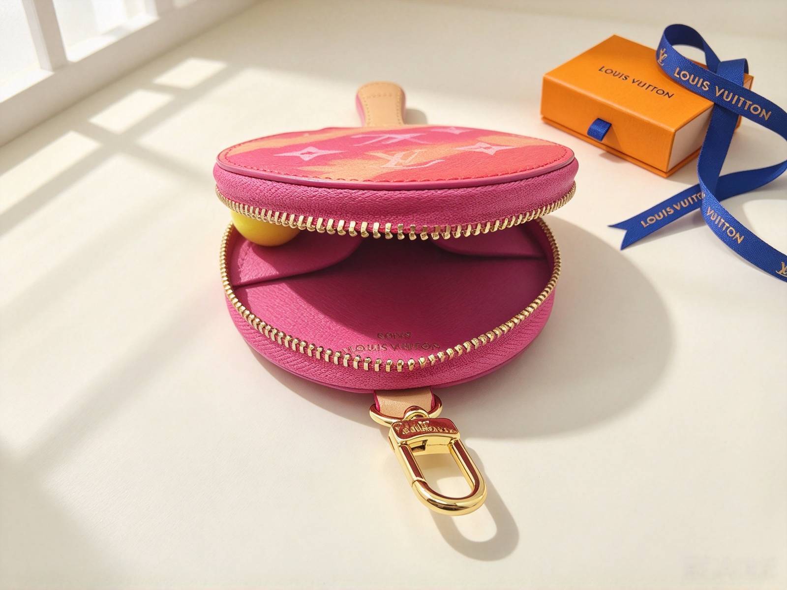 LOUIS VUITTON ルイヴィトン レディース キーホルダー モノグラム レザー ジュエリー ブランドアクセサリー プチギフト - 画像 6