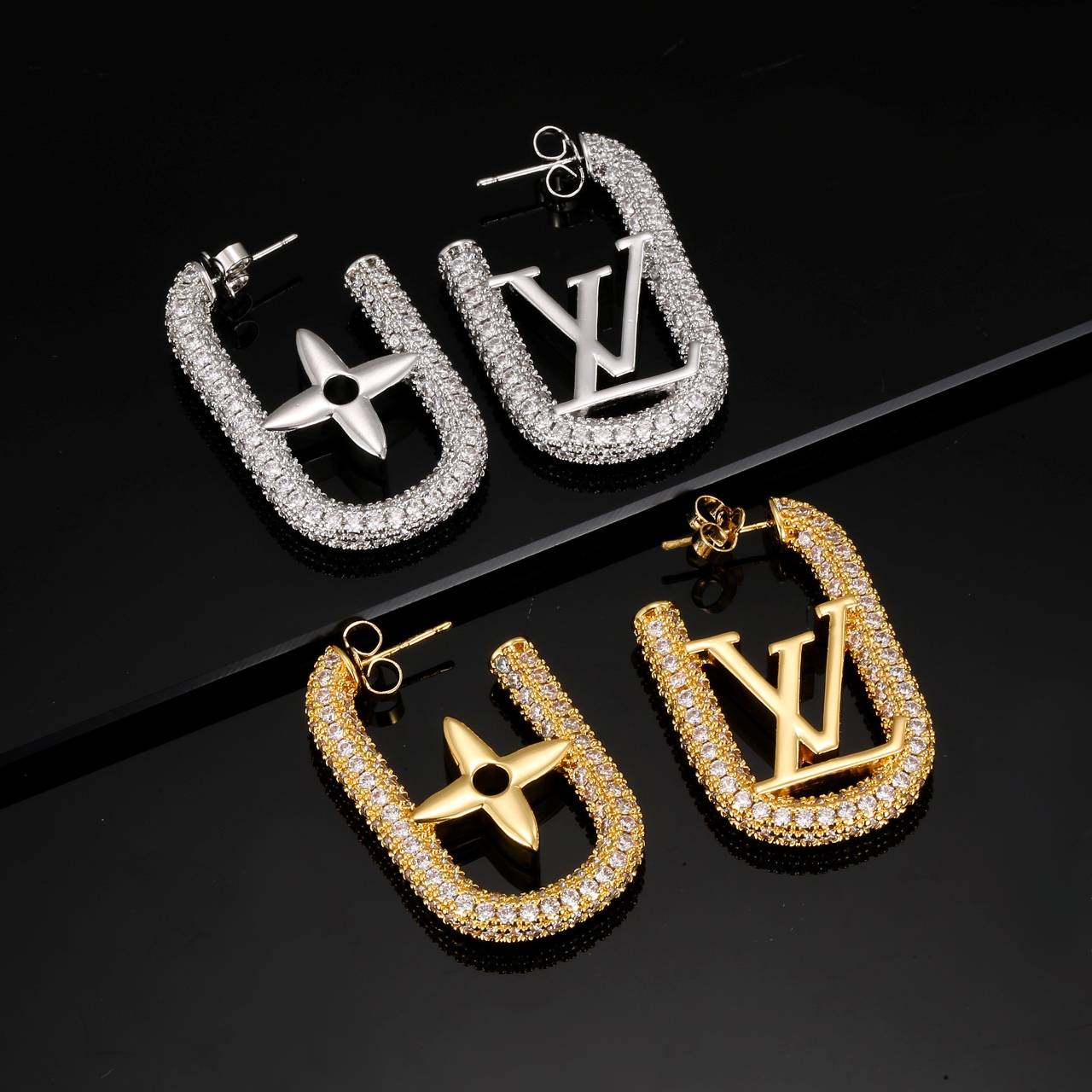 LOUIS VUITTON ルイヴィトン レディース ピアス LVイニシャル モノグラム ブラスレ メタル ゴールド仕上げ ロゴネックレス ブランドアクセサリー - 画像 2