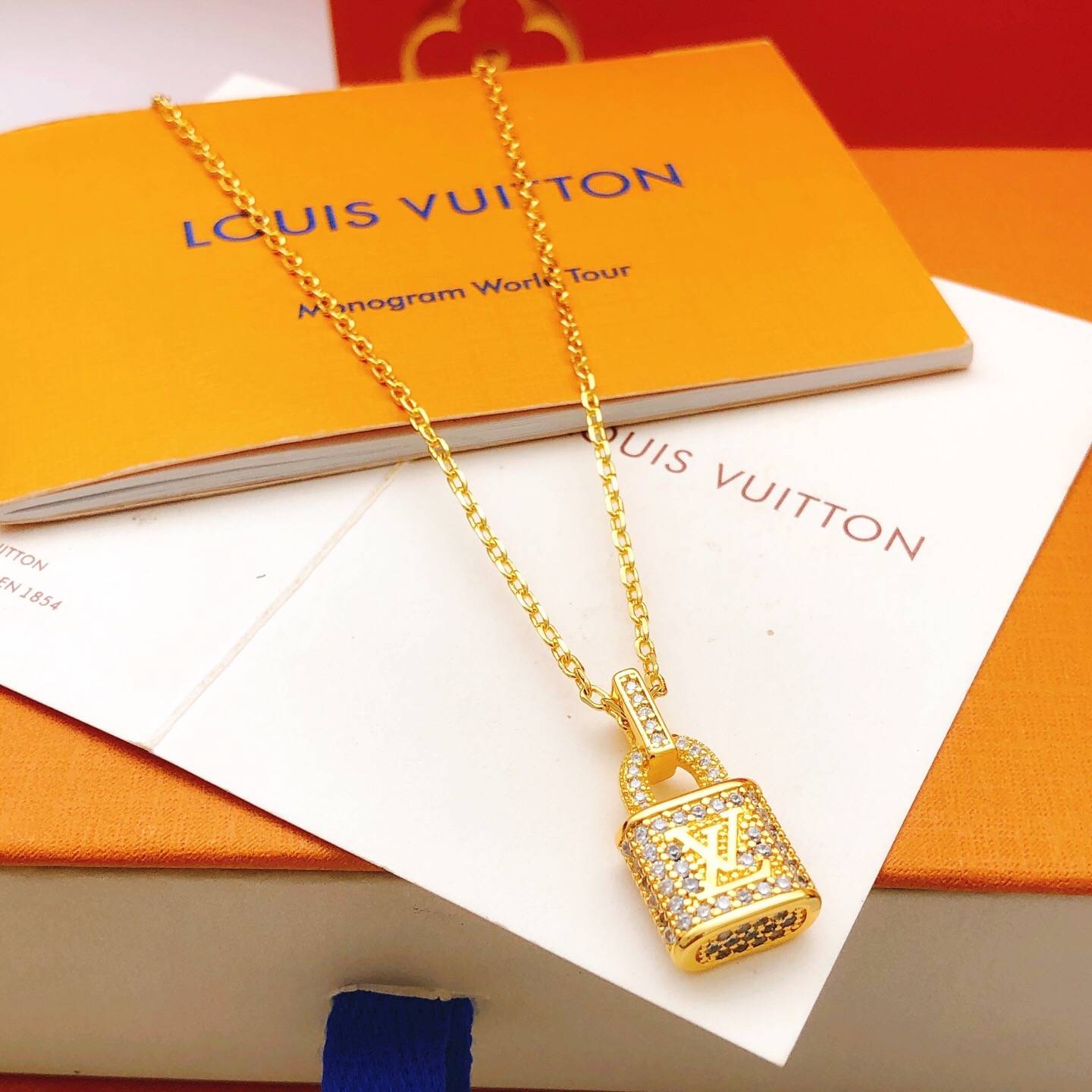 LOUIS VUITTON ルイヴィトン レディース ネックレス モノグラム カデナ ブランドアクセサリー プチギフト ギフト ブランドネックレス