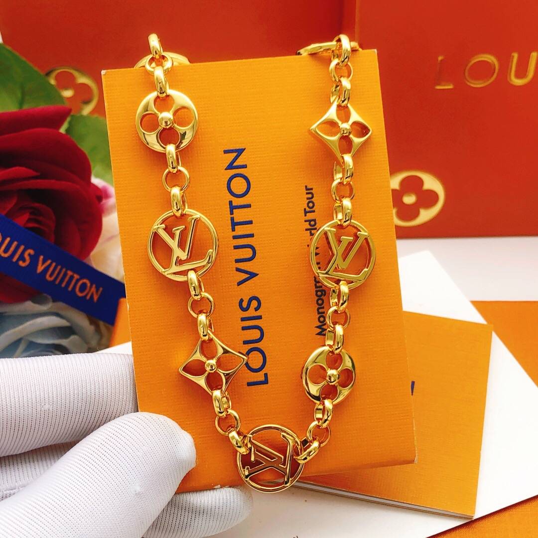 LOUIS VUITTON ルイヴィトン レディース ブレスレット LVイニシャル ゴールド仕上げ ブランドアクセサリー 普段使い - 画像 2