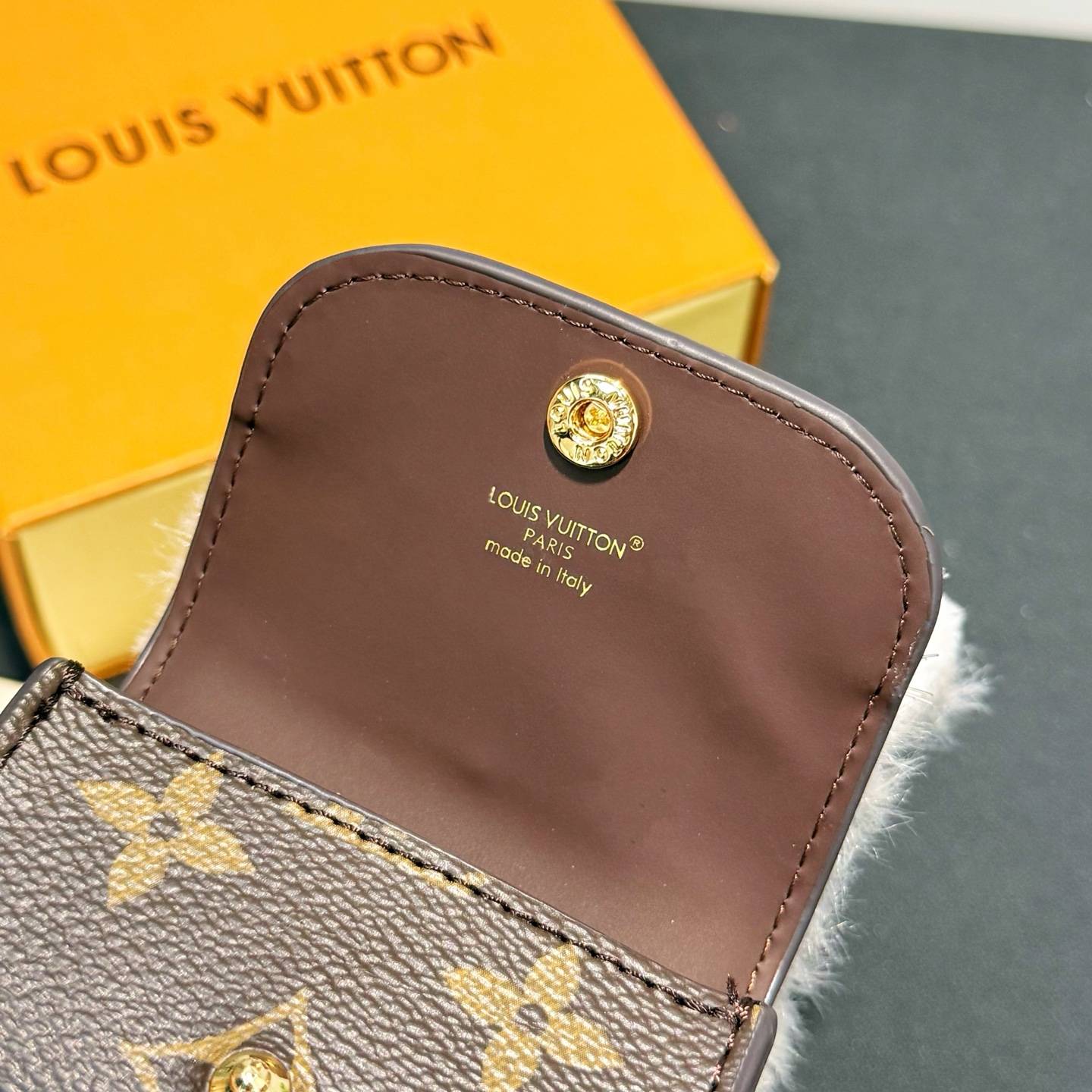 LOUIS VUITTON ルイヴィトン レディース アクセサリー キーホルダー モノグラム LVカットン ブラウン グレー - 画像 4
