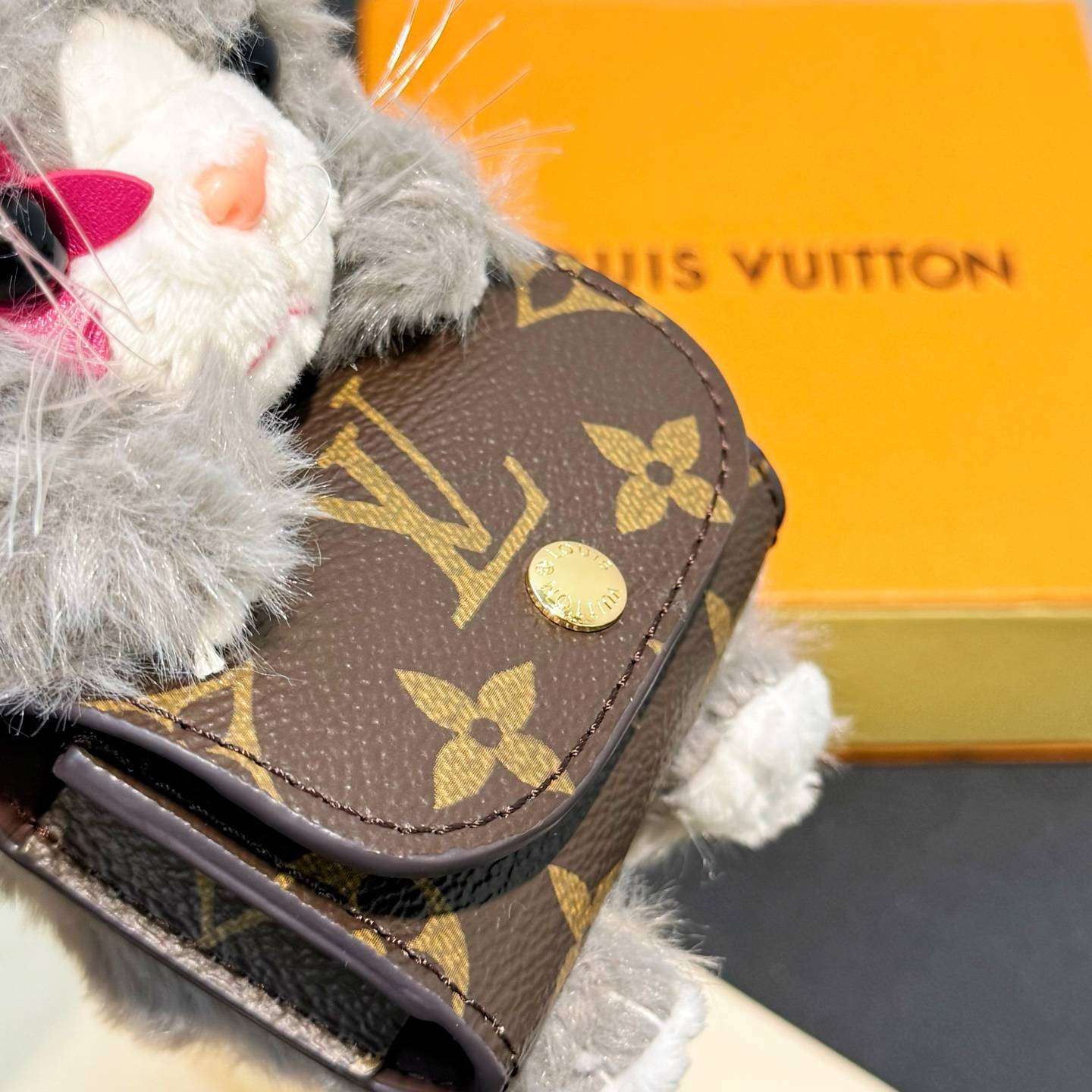 LOUIS VUITTON ルイヴィトン レディース アクセサリー キーホルダー モノグラム LVカットン ブラウン グレー - 画像 5