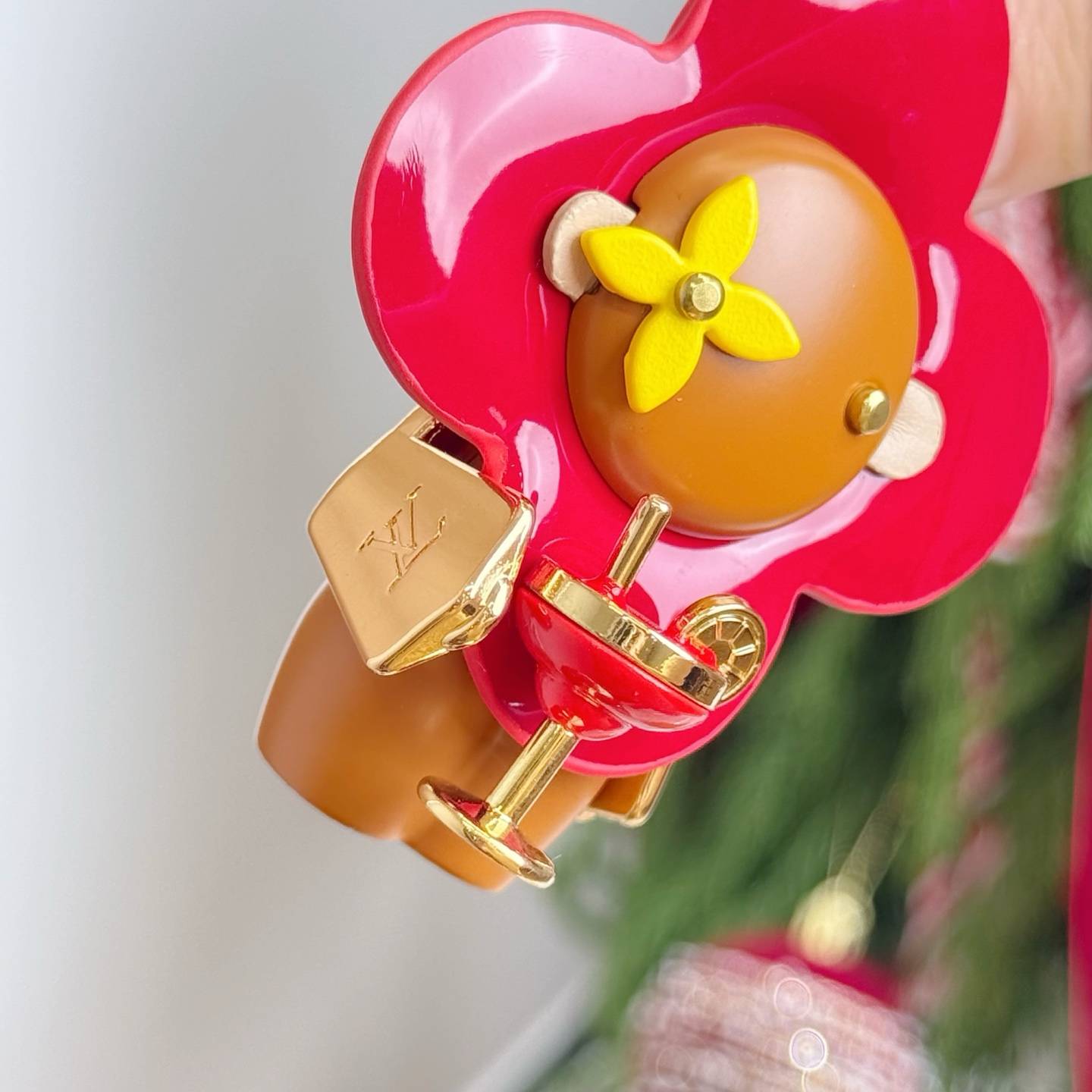 LOUIS VUITTON ルイヴィトン レディース キーホルダー モノグラム ブルーミング GP 金色 ロゴキーホルダー ブランドアクセサリー プチギフト - 画像 2