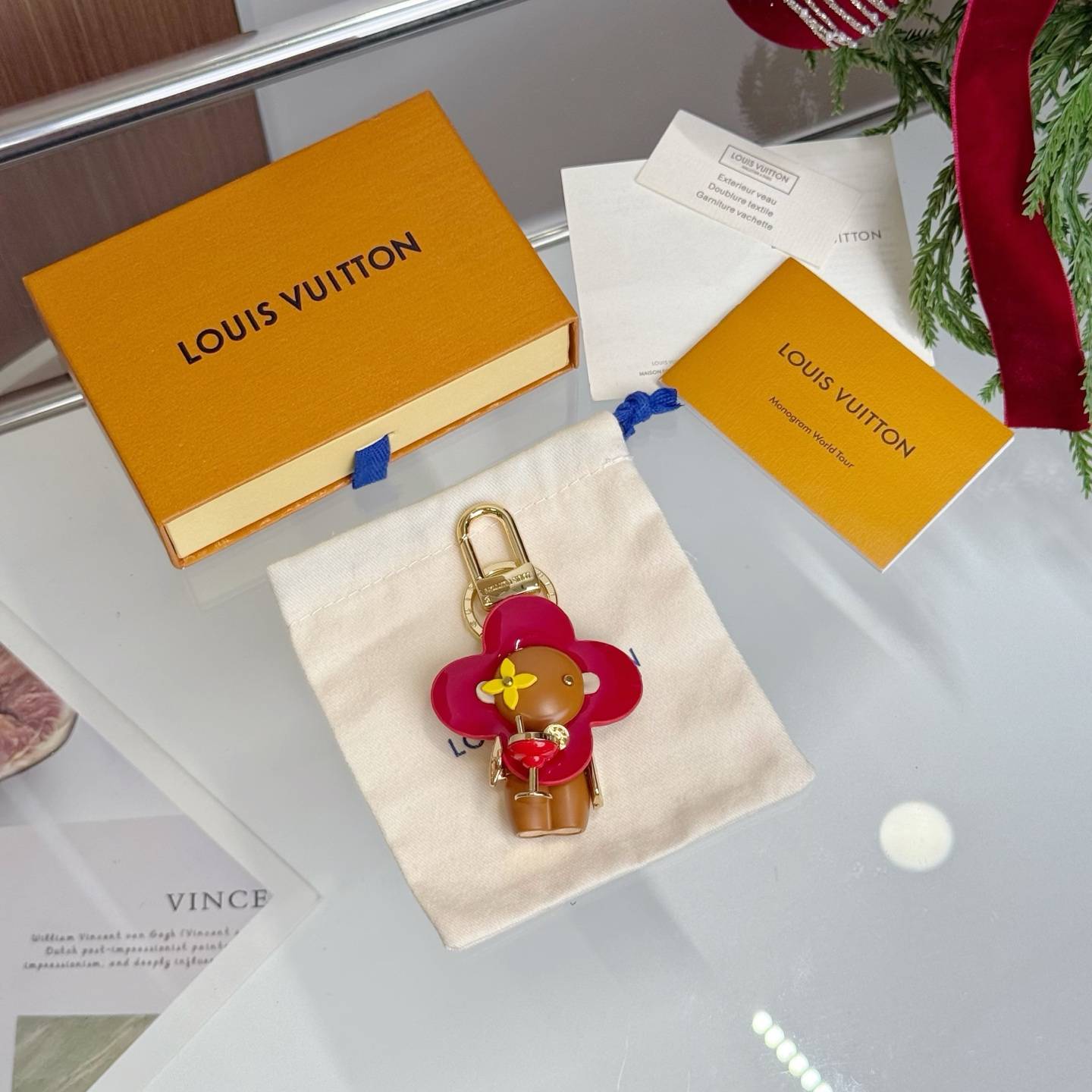 LOUIS VUITTON ルイヴィトン レディース キーホルダー モノグラム ブルーミング GP 金色 ロゴキーホルダー ブランドアクセサリー プチギフト - 画像 8