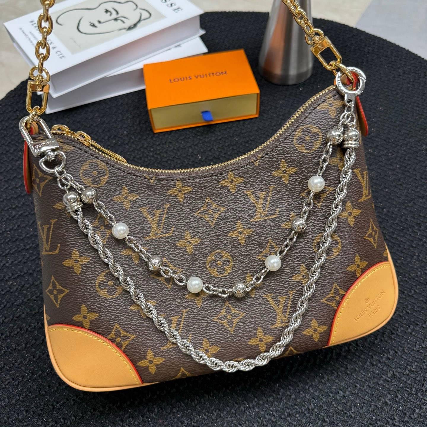 LOUIS VUITTON ルイヴィトン レディース ブレスレット モノグラム ブラスレ メタル シルバーカラー ブランドアクセサリー プチギフト - 画像 6