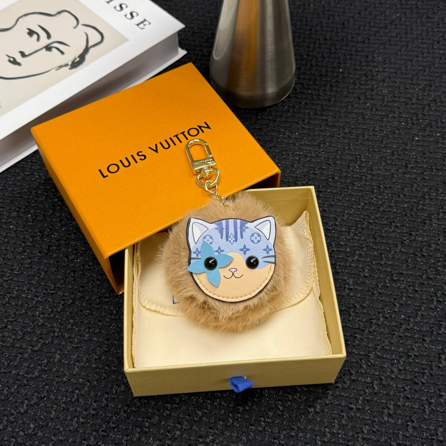 LOUIS VUITTON ルイヴィトン レディース キーホルダー LV CAT POMPON モノグラム ブルーミング ブランドアクセサリー - 画像 7