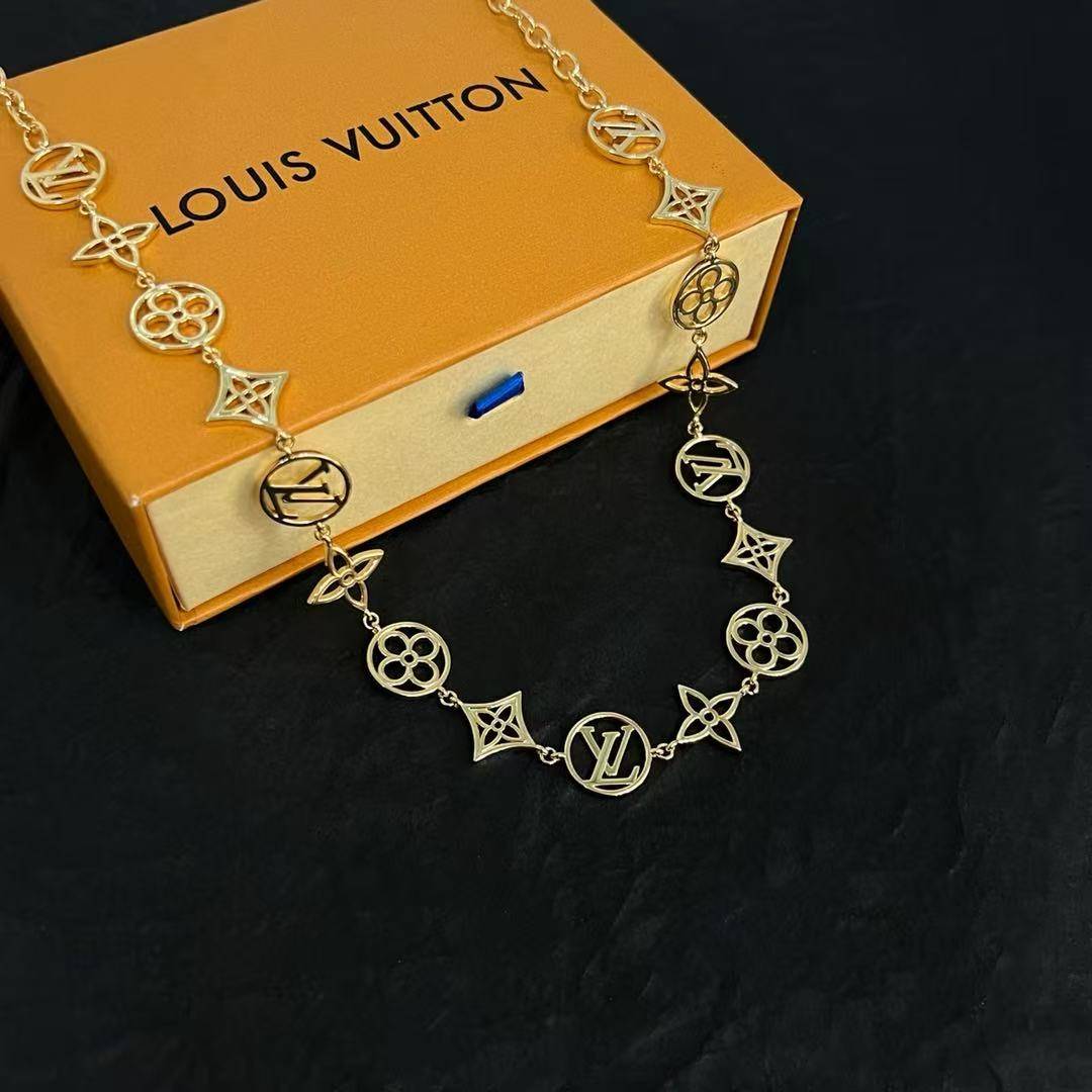 LOUIS VUITTON ルイヴィトン レディース ネックレス エセンシャル V メタル シルバーカラー ブランドアクセサリー プチクロエ - 画像 5