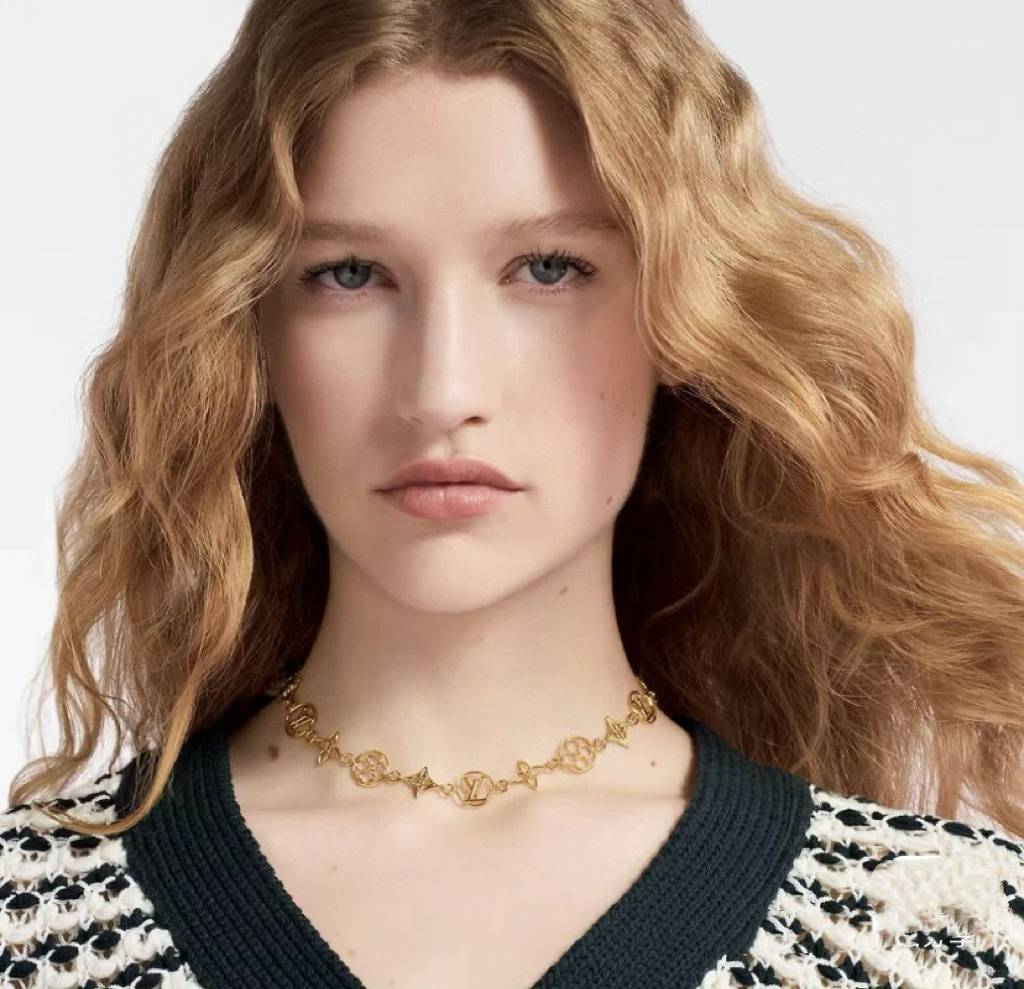 LOUIS VUITTON ルイヴィトン レディース ネックレス エセンシャル V メタル シルバーカラー ブランドアクセサリー プチクロエ - 画像 6