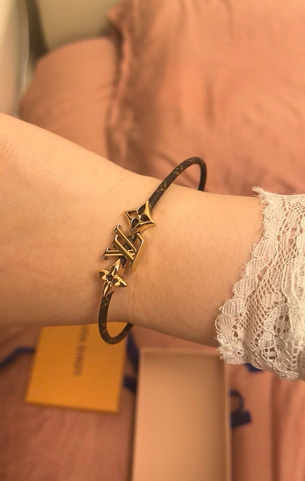 LOUIS VUITTON ルイヴィトン レディース ブレスレット LVアイコニック シルバーカラー GP ブランドアクセサリー プチギフト - 画像 3