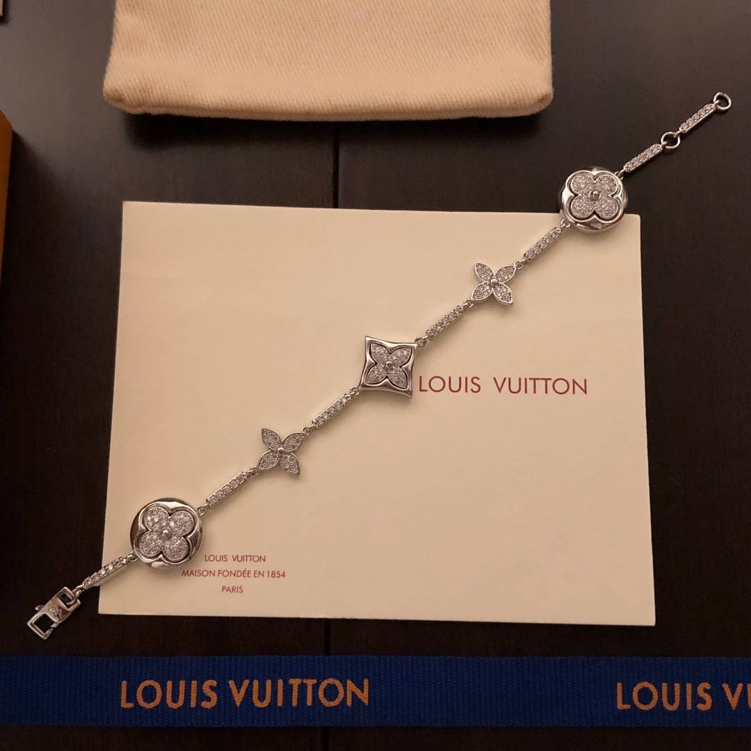 LOUIS VUITTON ルイヴィトン レディース ブレスレット ブラスレ モノグラム シルバーカラー ダイヤモンド ブランドアクセサリー 普段使い - 画像 3