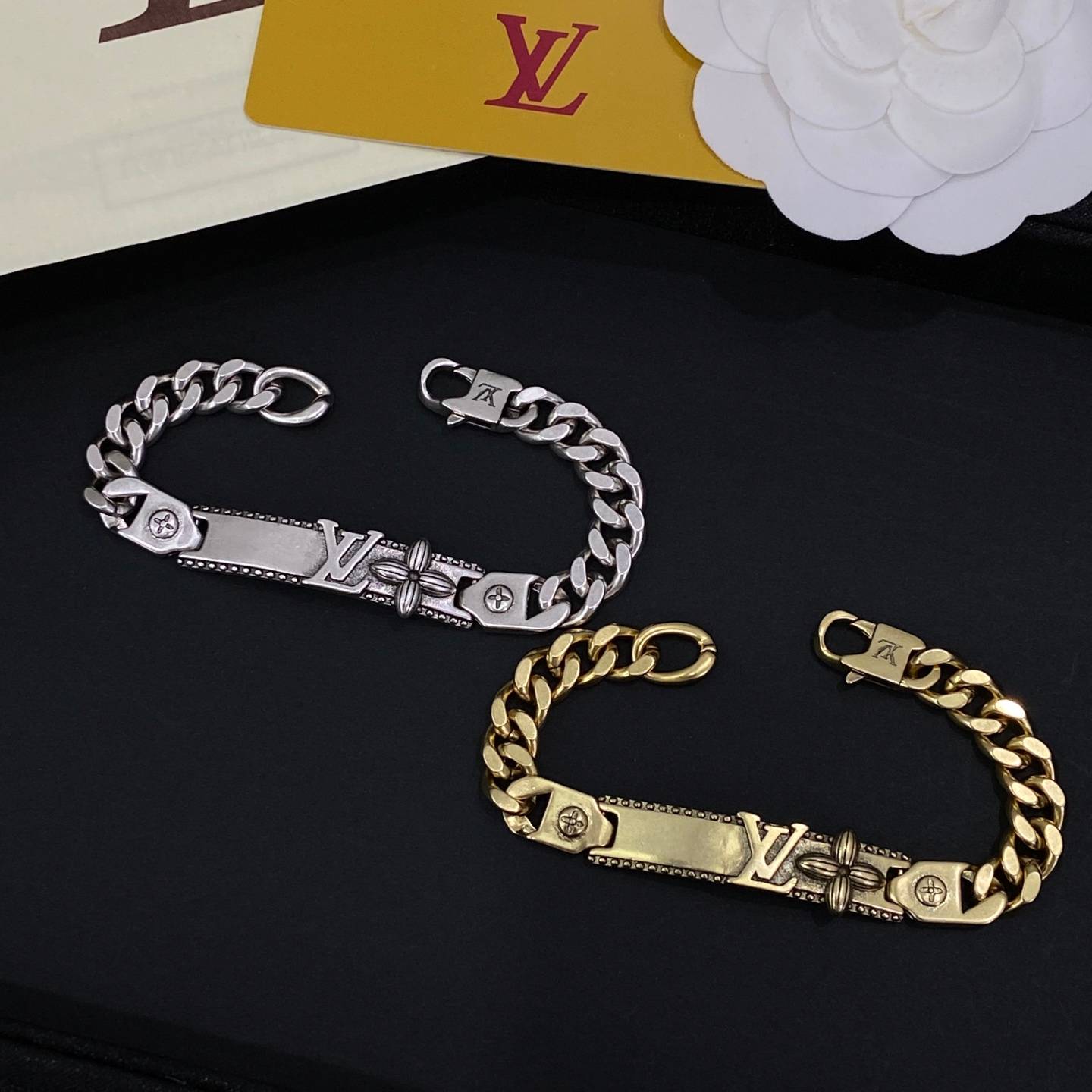 LOUIS VUITTON ルイヴィトン レディース ブレスレット モノグラム メタル シルバーカラー ブランドアクセサリー 上品 ギフト - 画像 1