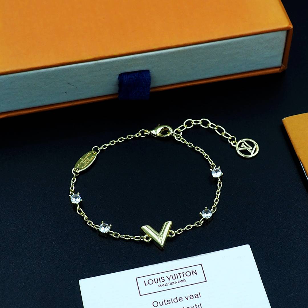 LOUIS VUITTON ルイヴィトン レディース ブレスレット エセンシャル V メタル シルバーカラー 通常使い ブランドアクセサリー - 画像 2