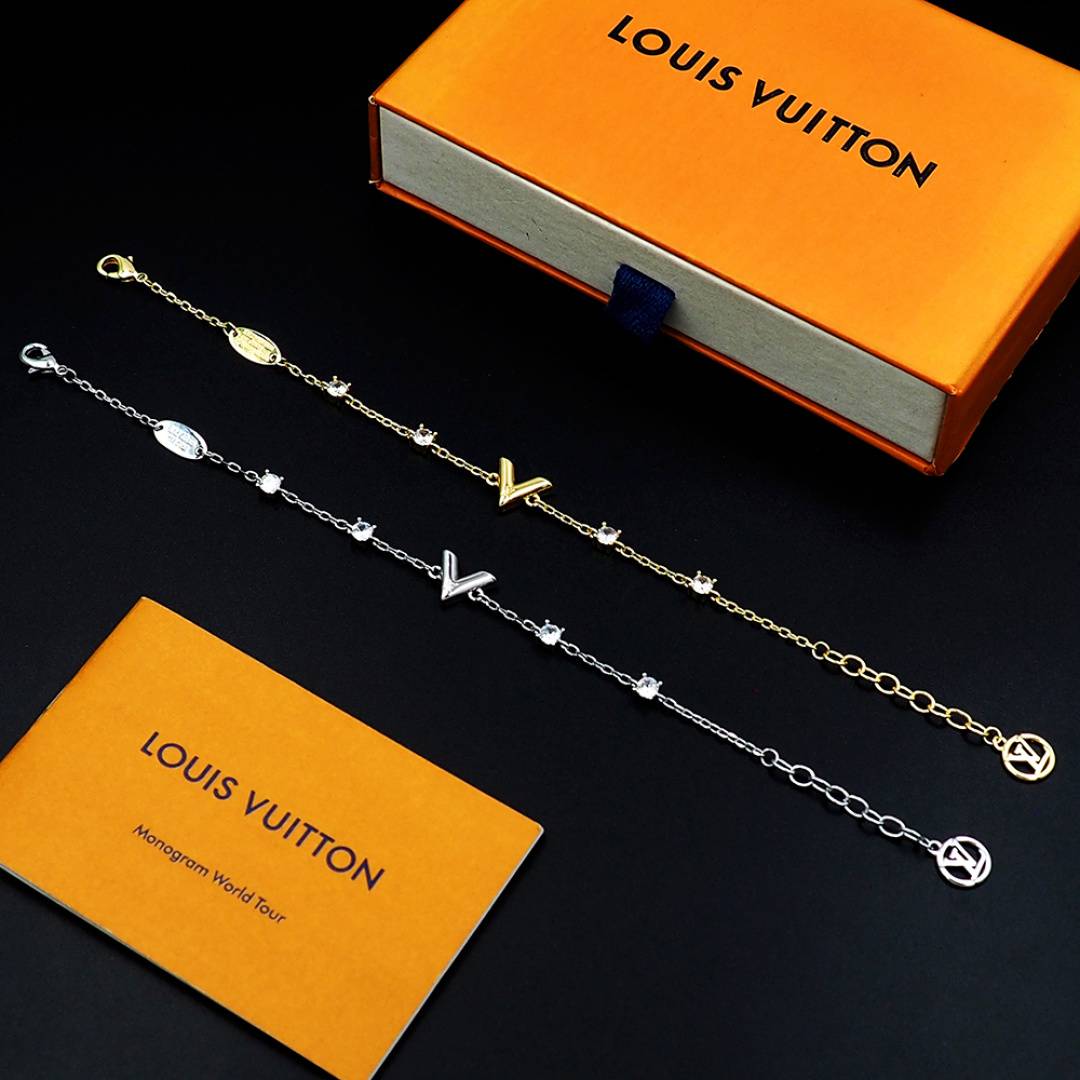 LOUIS VUITTON ルイヴィトン レディース ブレスレット エセンシャル V メタル シルバーカラー 通常使い ブランドアクセサリー - 画像 3