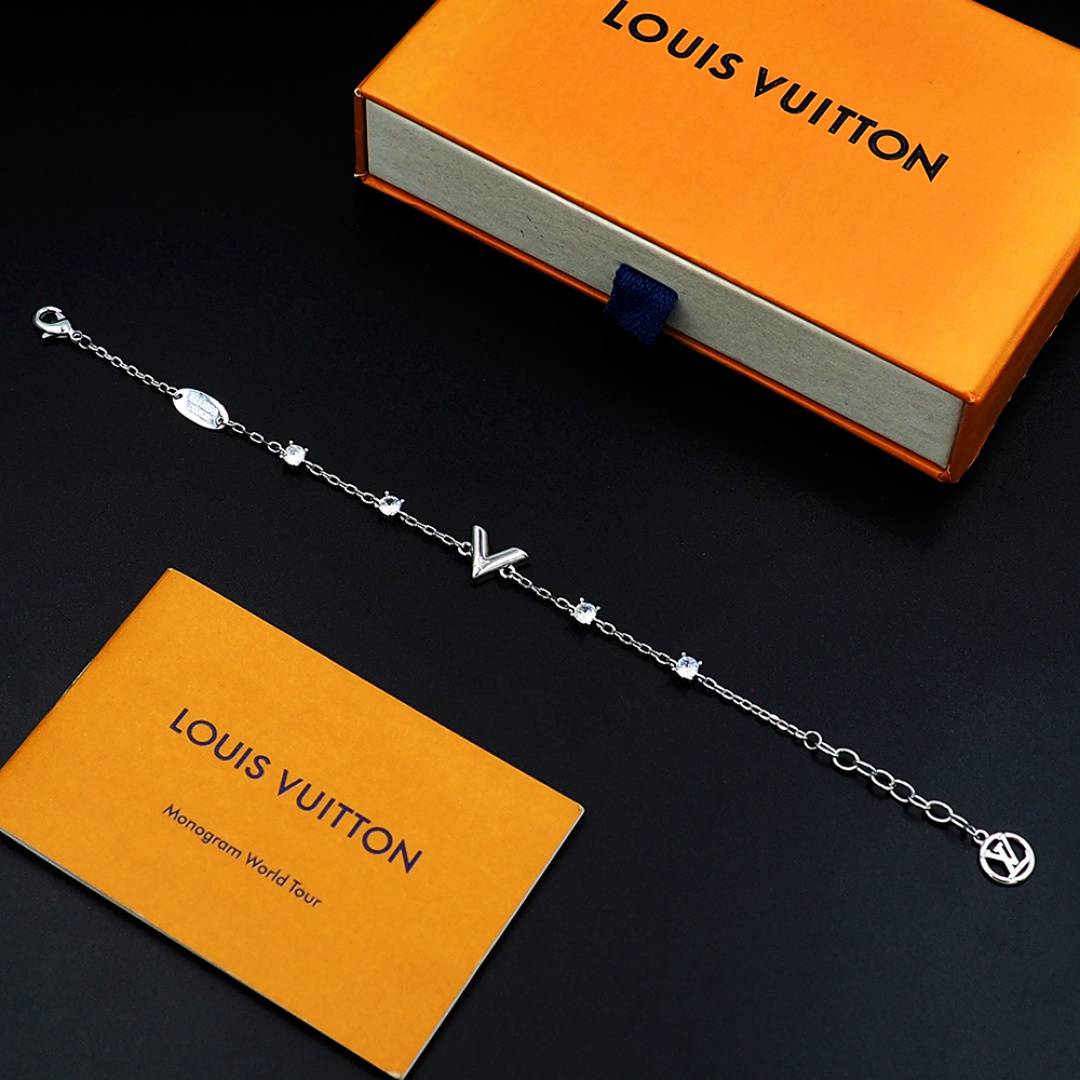 LOUIS VUITTON ルイヴィトン レディース ブレスレット エセンシャル V メタル ロゴネックレス ブランドアクセサリー プチギフト - 画像 4