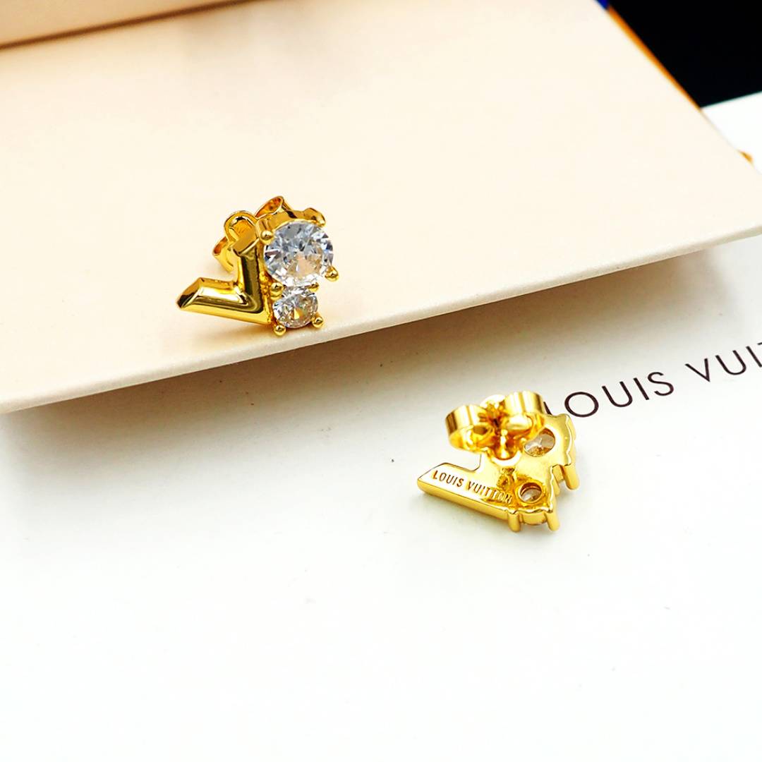 LOUIS VUITTON ルイヴィトン レディース ピアス エセンシャル V モノグラム ゴールド仕上げ ロゴピアス ブランドアクセサリー 253920333 - 画像 4