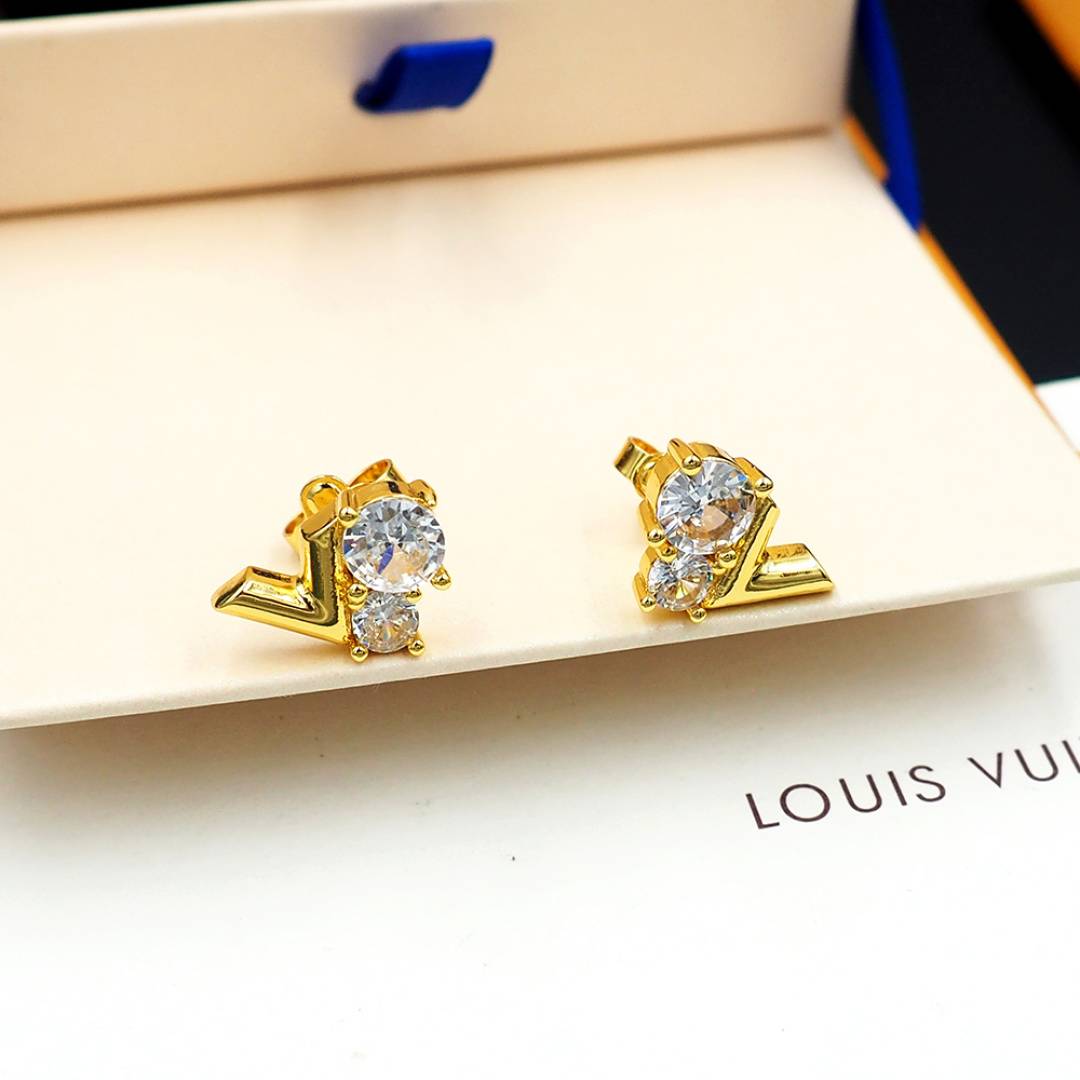 LOUIS VUITTON ルイヴィトン レディース ピアス エセンシャル V モノグラム ゴールド仕上げ ロゴピアス ブランドアクセサリー 253920333 - 画像 6