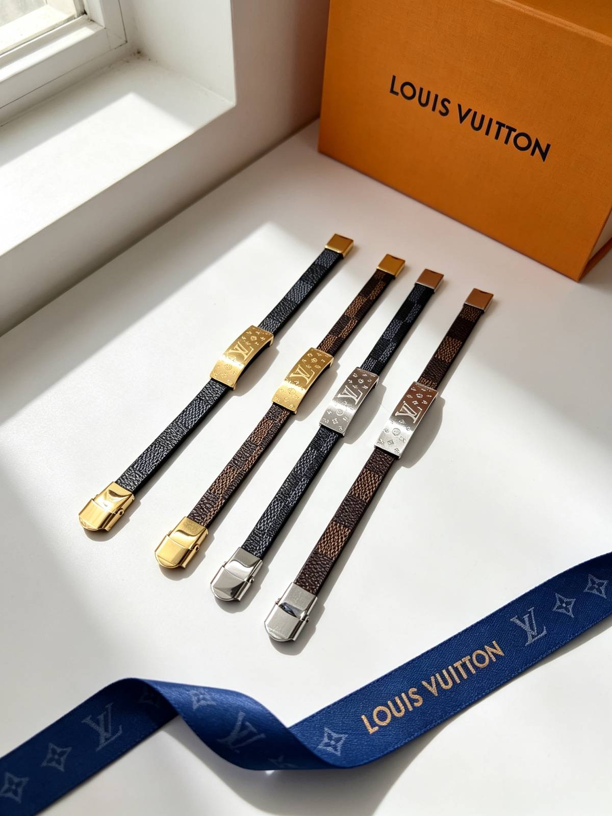 LOUIS VUITTON ルイヴィトン レディース ブレスレット モノグラム シルバーカラー GP ブランドアクセサリー プチギフト - 画像 2