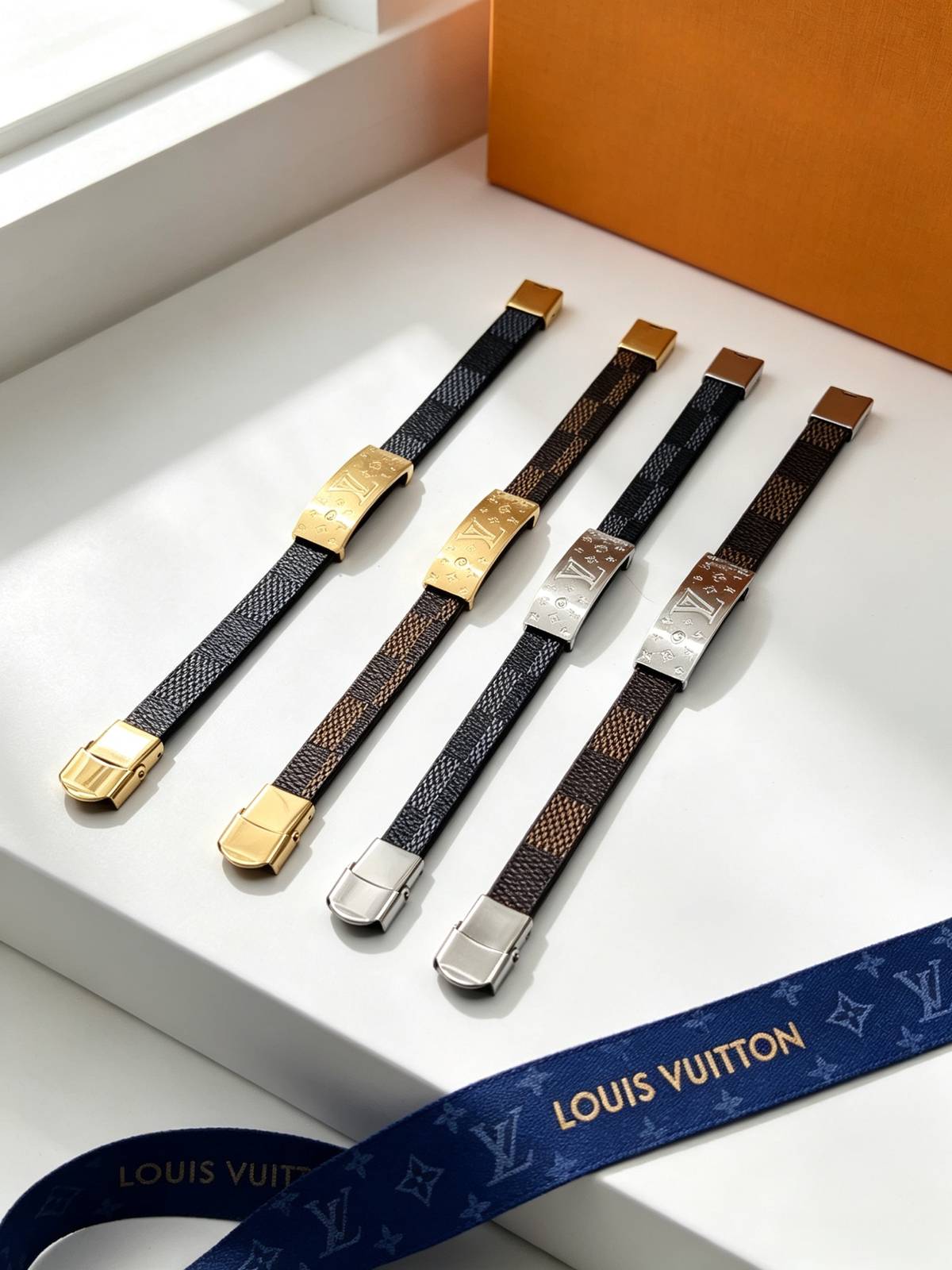 LOUIS VUITTON ルイヴィトン レディース ブレスレット モノグラム シルバーカラー GP ブランドアクセサリー プチギフト - 画像 3