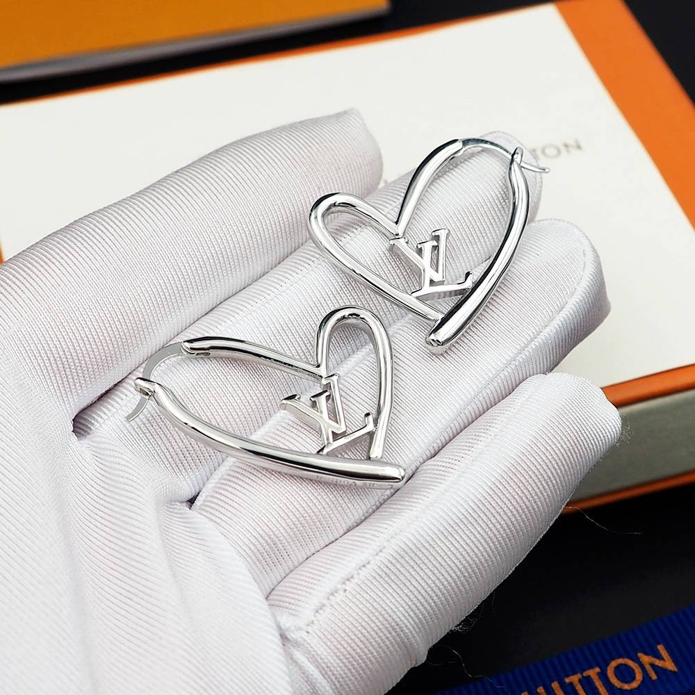 LOUIS VUITTON ルイヴィトン レディース ピアス LVイニシャル メタル シルバーカラー ブランドアクセサリー ロゴピアス - 画像 4