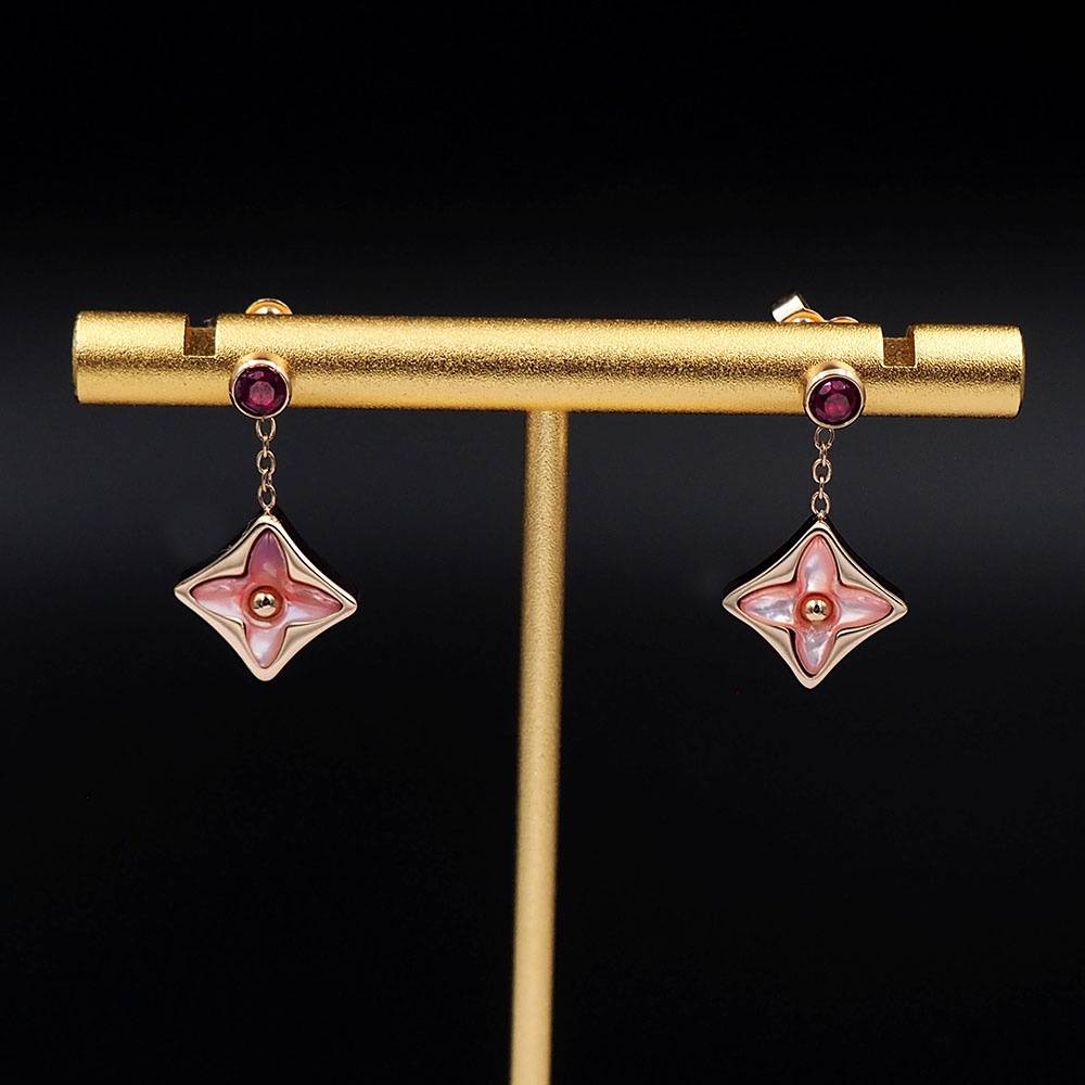 LOUIS VUITTON ルイヴィトン レディース ピアス モノグラム シルバーカラー GP ブランドアクセサリー ロゴネックレス 普段使い - 画像 6