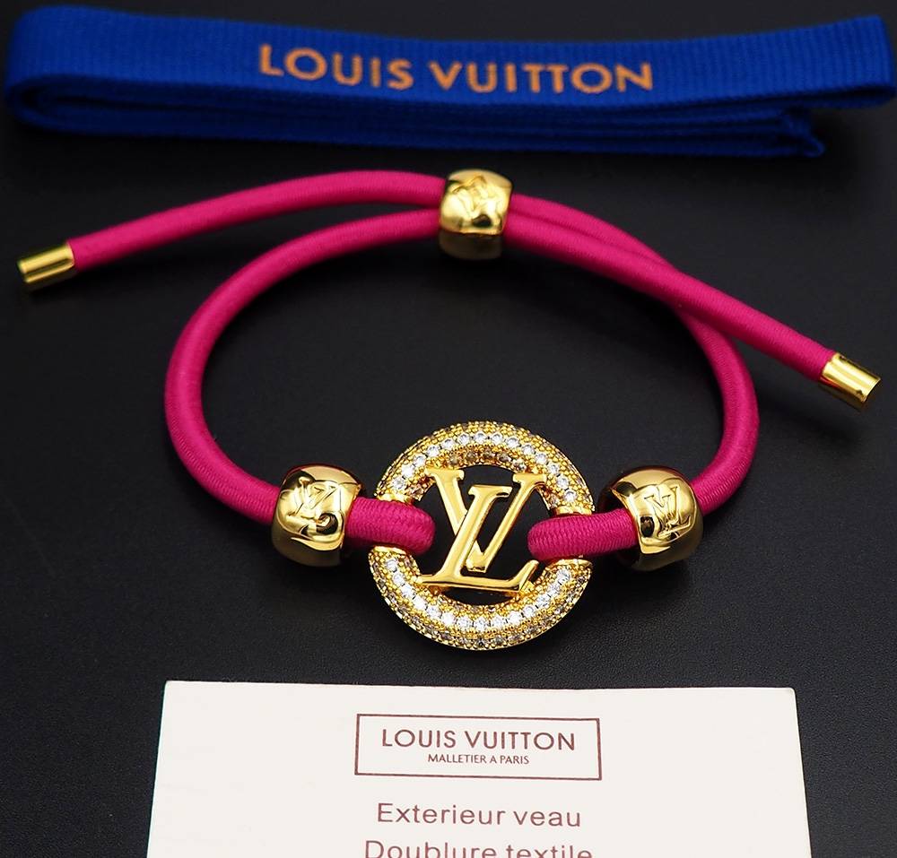 LOUIS VUITTON ルイヴィトン レディース ブレスレット LVイニシャル モノグラム キャンバス シルバーカラー ブランドアクセサリー 送料無料 - 画像 2