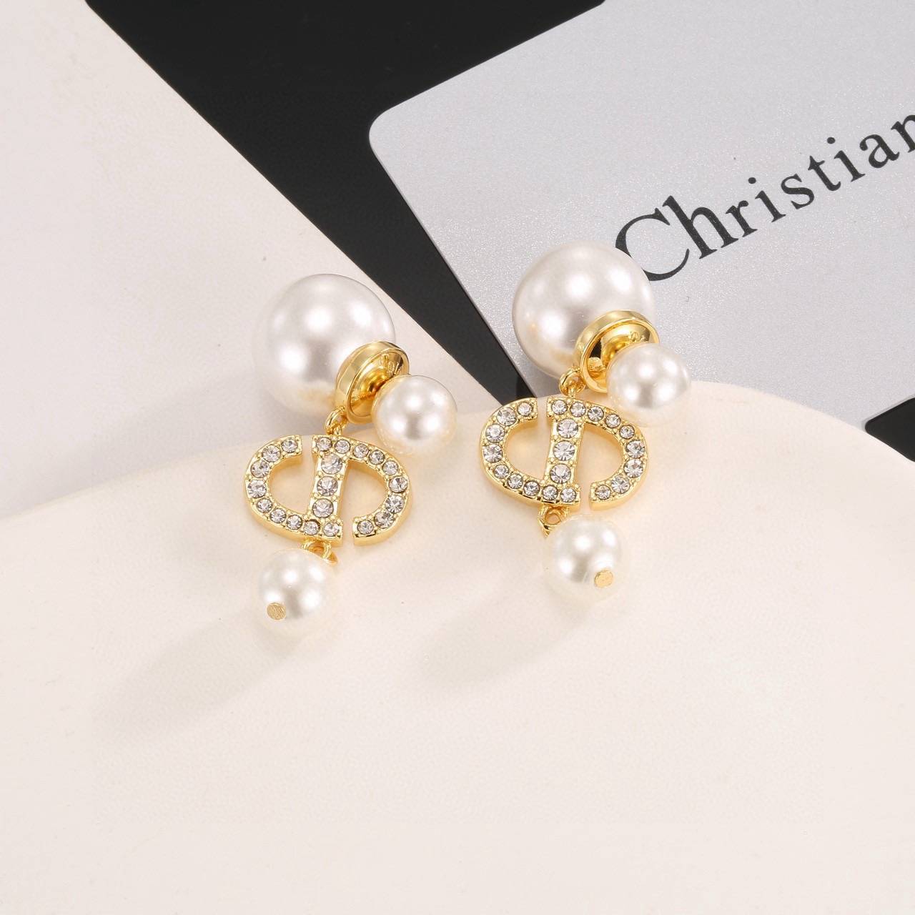 Dior ディオール レディース ピアス CDロゴ レジンパール ファッションジュエリー ブランドアクセサリー 上品 おしゃれ - 画像 4
