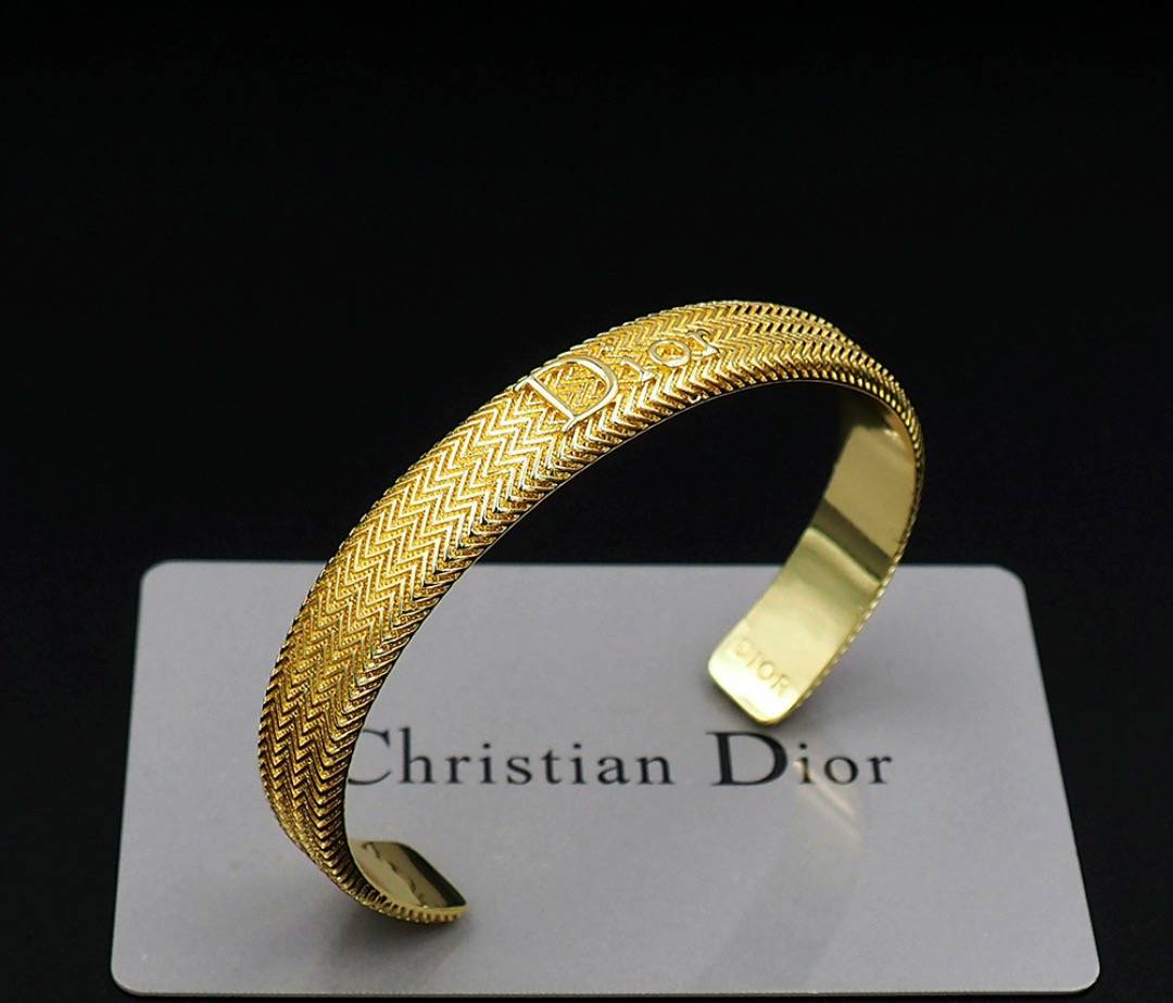 Dior ディオール レディース バングル CDロゴ メタル フィニッシュ ゴールド ブランドアクセサリー 上品 普段使い - 画像 6