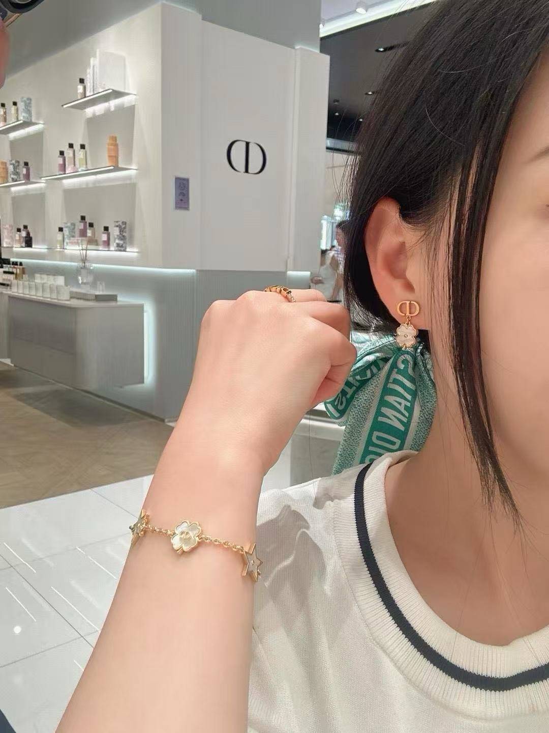 Dior ディオール レディース ブレスレット ロゴネックレス ブランドアクセサリー 上品 华やか プレゼント - 画像 4