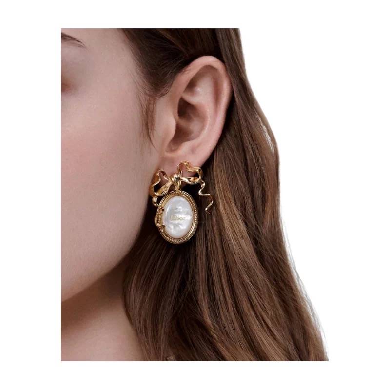 Dior ディオール レディース ピアス ロゴネックレス ブランドアクセサリー 上品 プチCD レジンパール ゴールドフィニッシュ チェーンモチーフ デイリーユ - 画像 4