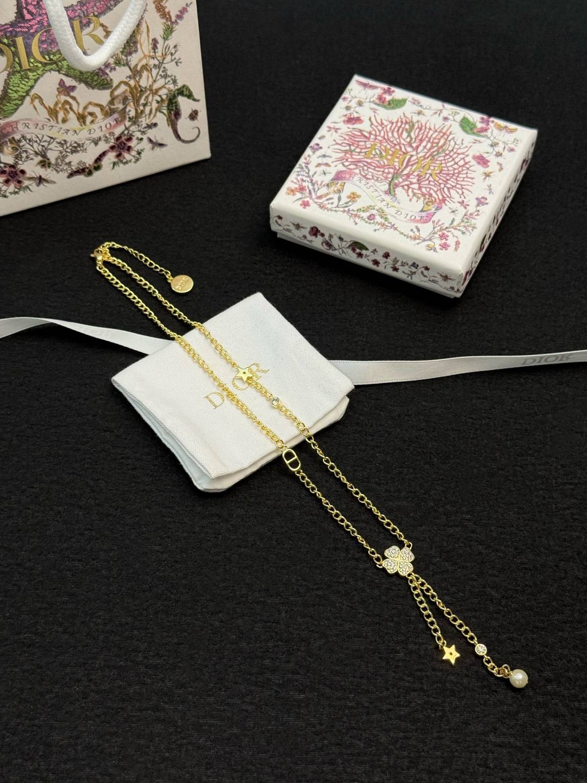 Dior ディオール レディース ネックレス CDロゴ レジンパール チェーンモチーフ ブランドアクセサリー 上品 普段使い - 画像 5