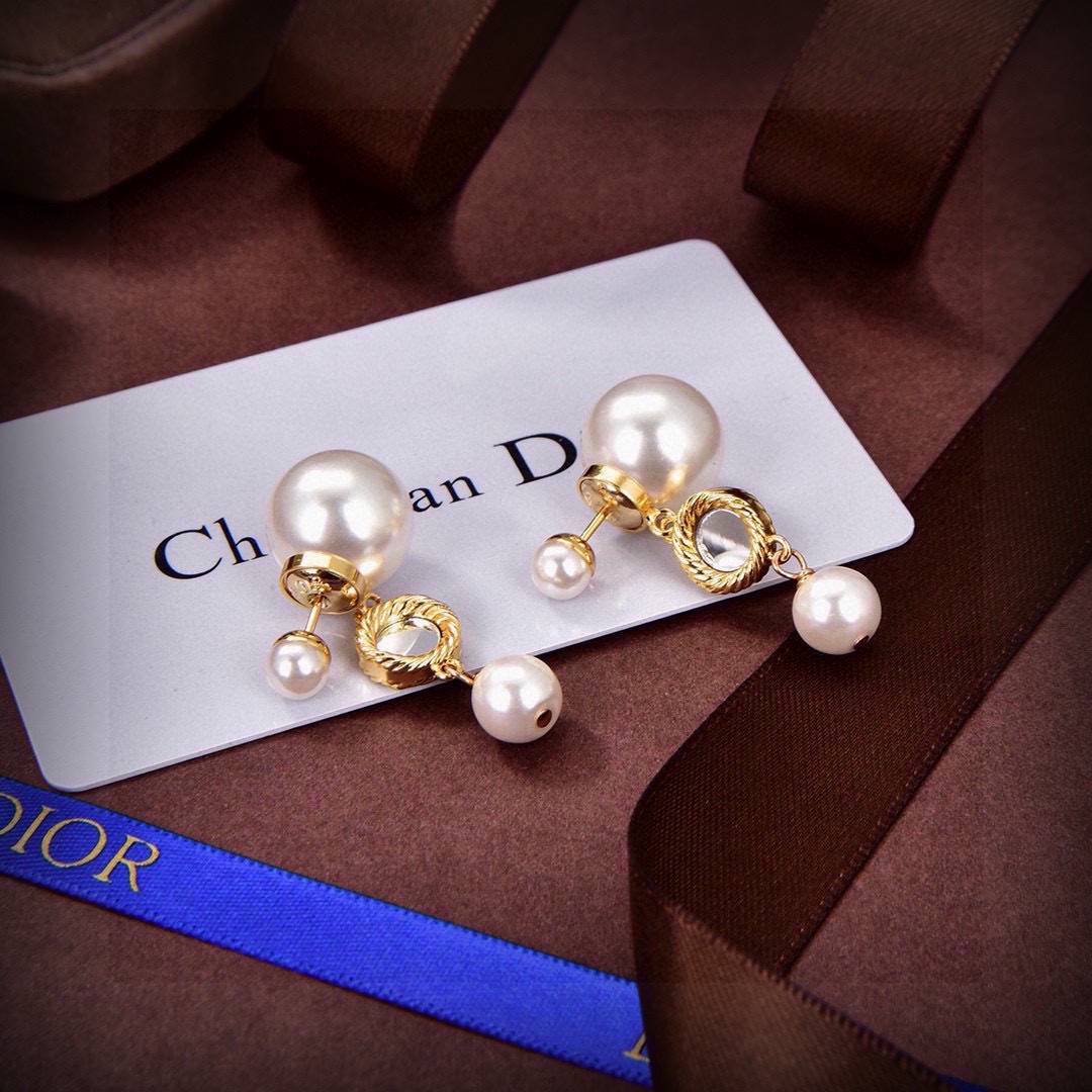 Dior ディオール レディース ピアス Dior Tribales ディオールロゴ レジンパール ゴールドフィニッシュ ブランドアクセサリー 上品 プレゼント - 画像 2