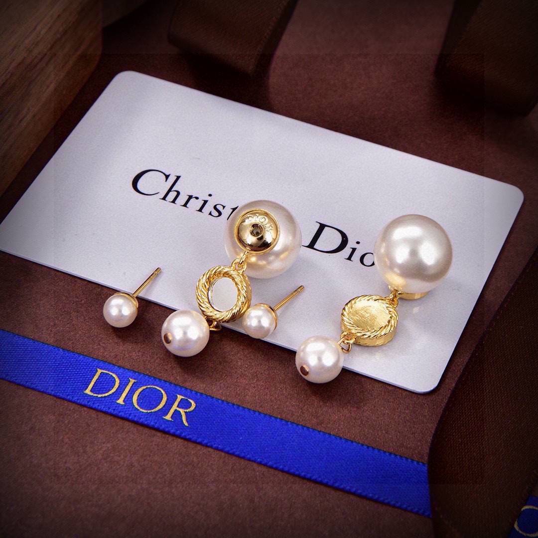 Dior ディオール レディース ピアス Dior Tribales ディオールロゴ レジンパール ゴールドフィニッシュ ブランドアクセサリー 上品 プレゼント - 画像 4