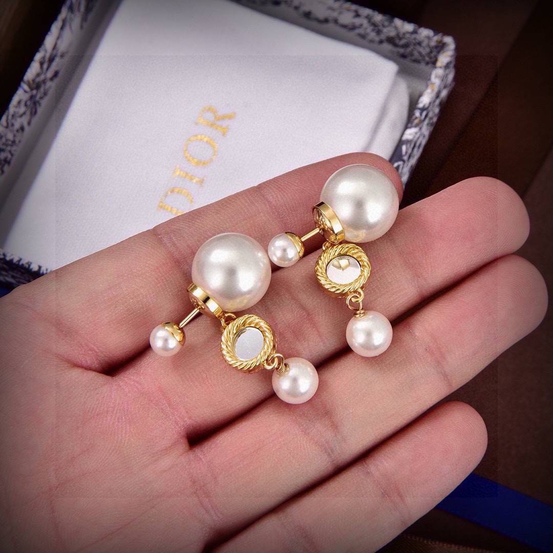 Dior ディオール レディース ピアス Dior Tribales ディオールロゴ レジンパール ゴールドフィニッシュ ブランドアクセサリー 上品 プレゼント - 画像 5