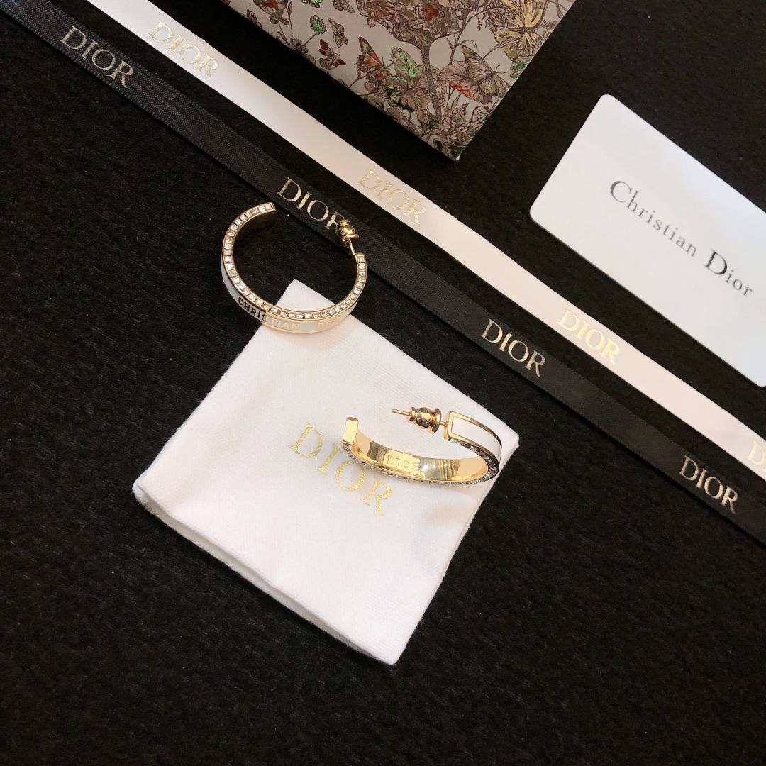 Dior ディオール レディース ピアス CDロゴ メタル ゴールドフィニッシュ ブランドアクセサリー 上品 普段使い ギフト - 画像 3