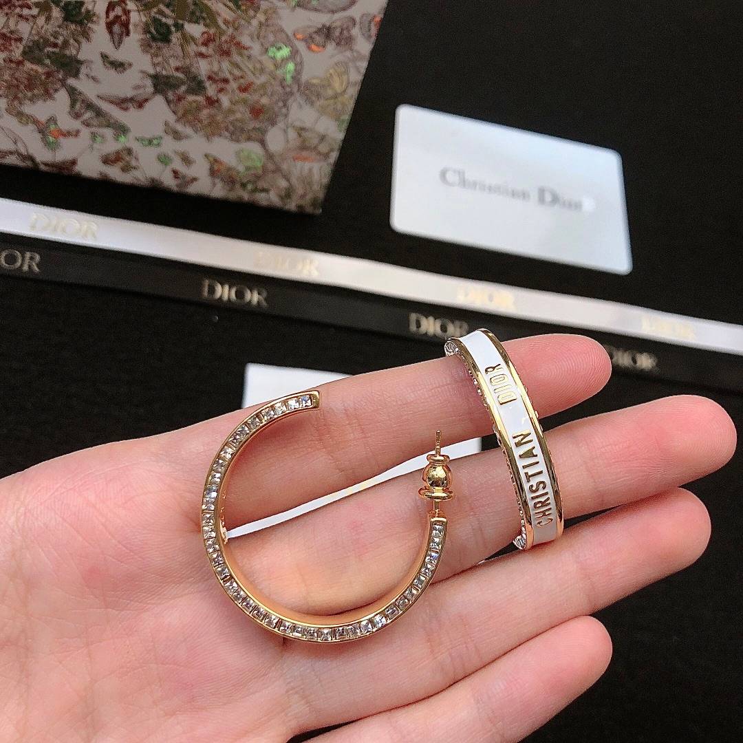 Dior ディオール レディース ピアス CDロゴ メタル ゴールドフィニッシュ ブランドアクセサリー 上品 普段使い ギフト - 画像 7