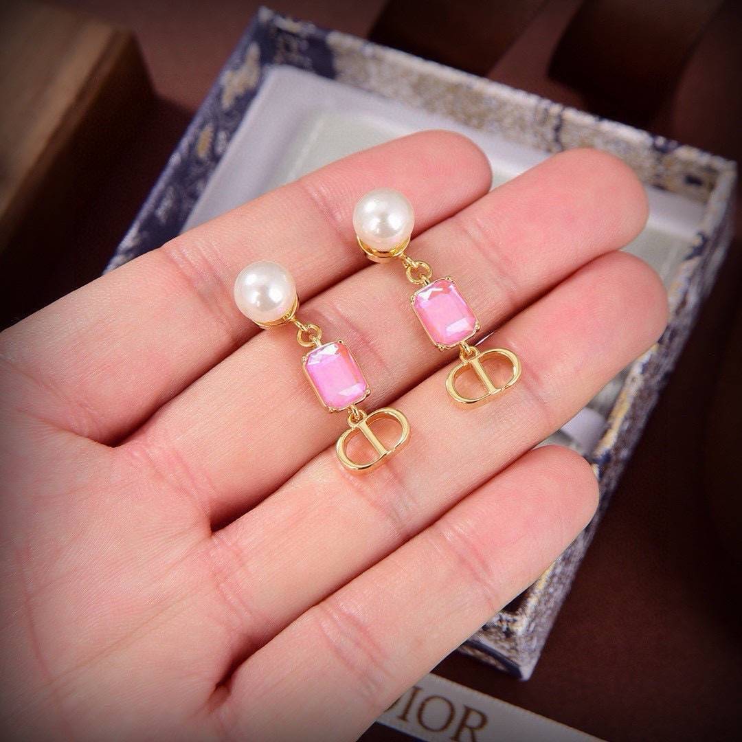 Dior ディオール レディース ピアス ペンダント ディオールロゴ ゴールドフィニッシュ レジンパール ブランドアクセサリー 上品 プレゼント - 画像 2