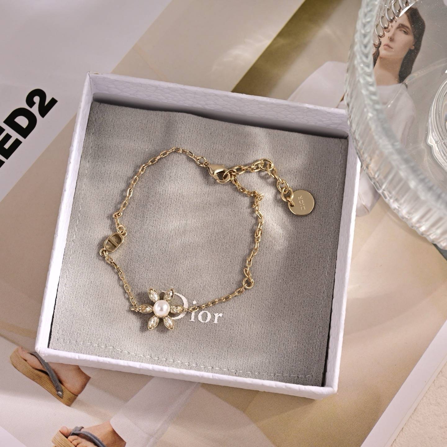 Dior ディオール レディース ブレスレット CDロゴ レジンパール チェーンモチーフ ブランドアクセサリー 上品 普段使い プレゼント - 画像 5
