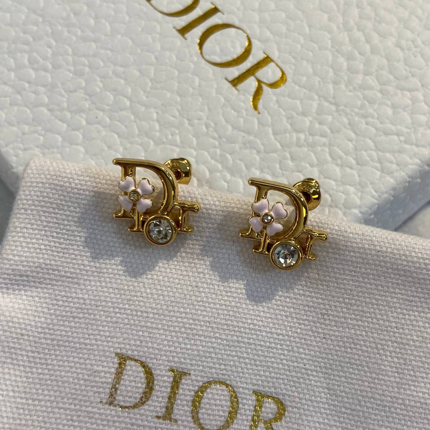 Dior ディオール レディース ピアス CDロゴ レジンパール クリスタル ブランドアクセサリー 上品 華やか プレゼント - 画像 7