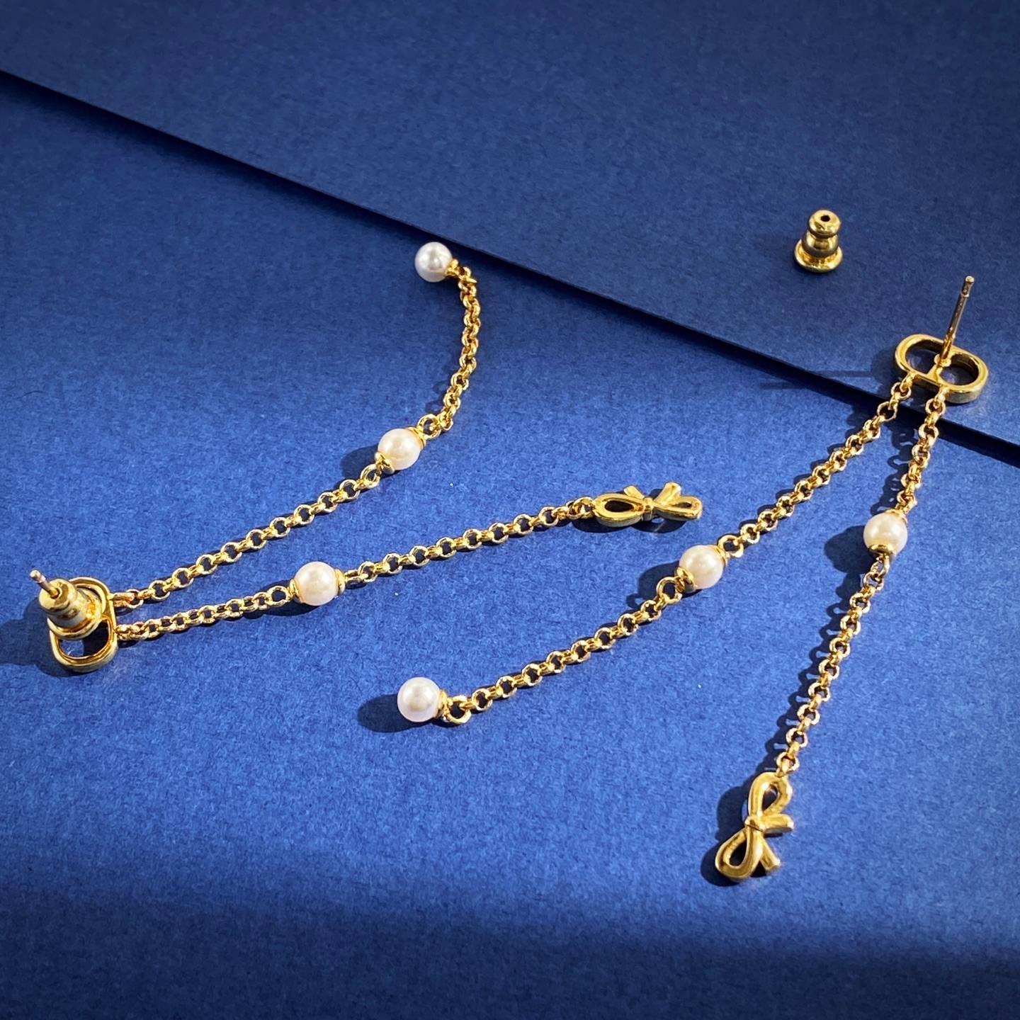 Dior ディオール レディース ピアス ファンシーフィット レジンパール チェーンモチーフ ブランドアクセサリー 上品 結婚式 ギフト - 画像 4