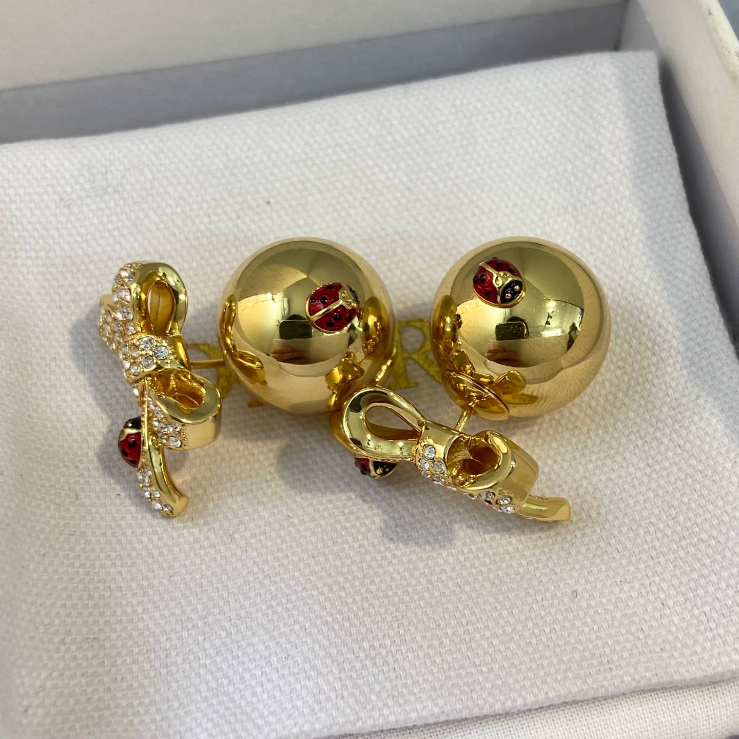Dior ディオール レディース ピアス ダイアモンドカット メタル ブランドアクセサリー 上品 プチCD ロゴピアス ギフト - 画像 5
