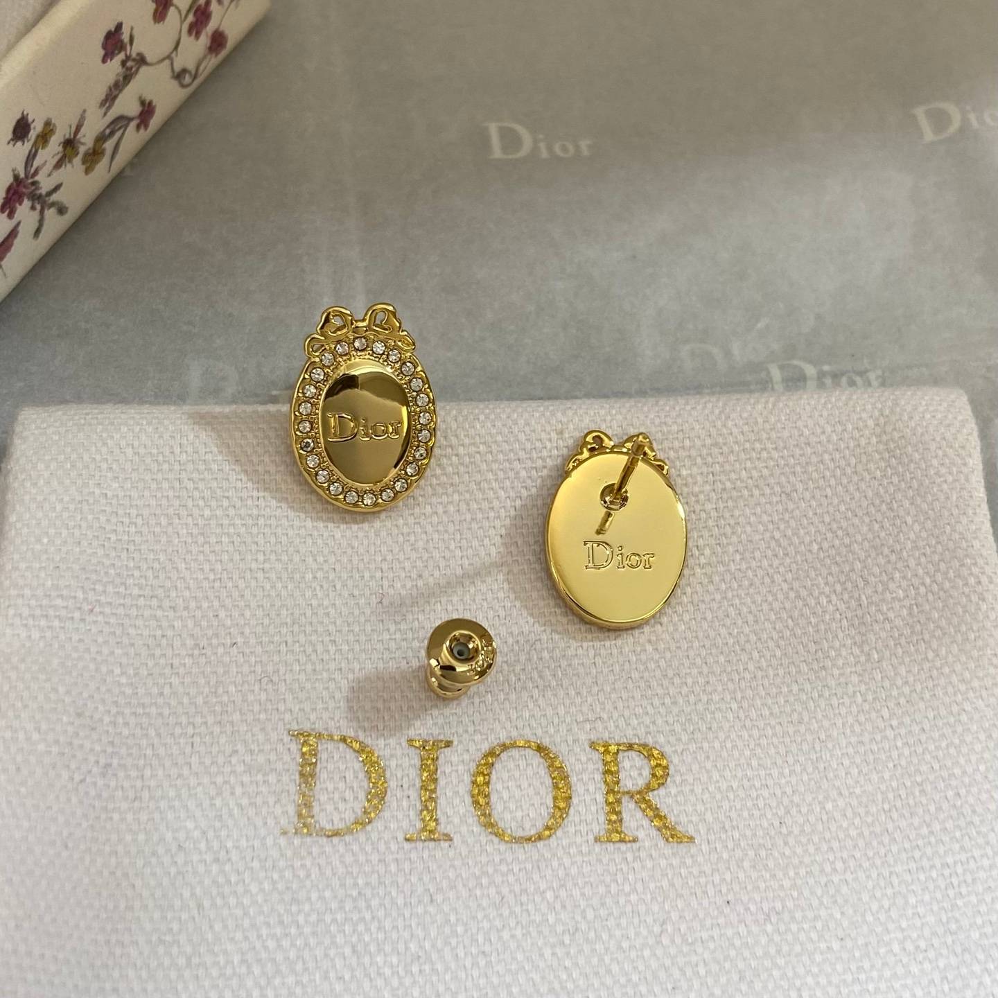 Dior ディオール レディース ピアス CDロゴ レジンパール クリスタル ブランドアクセサリー 上品 华やか プレゼント - 画像 4