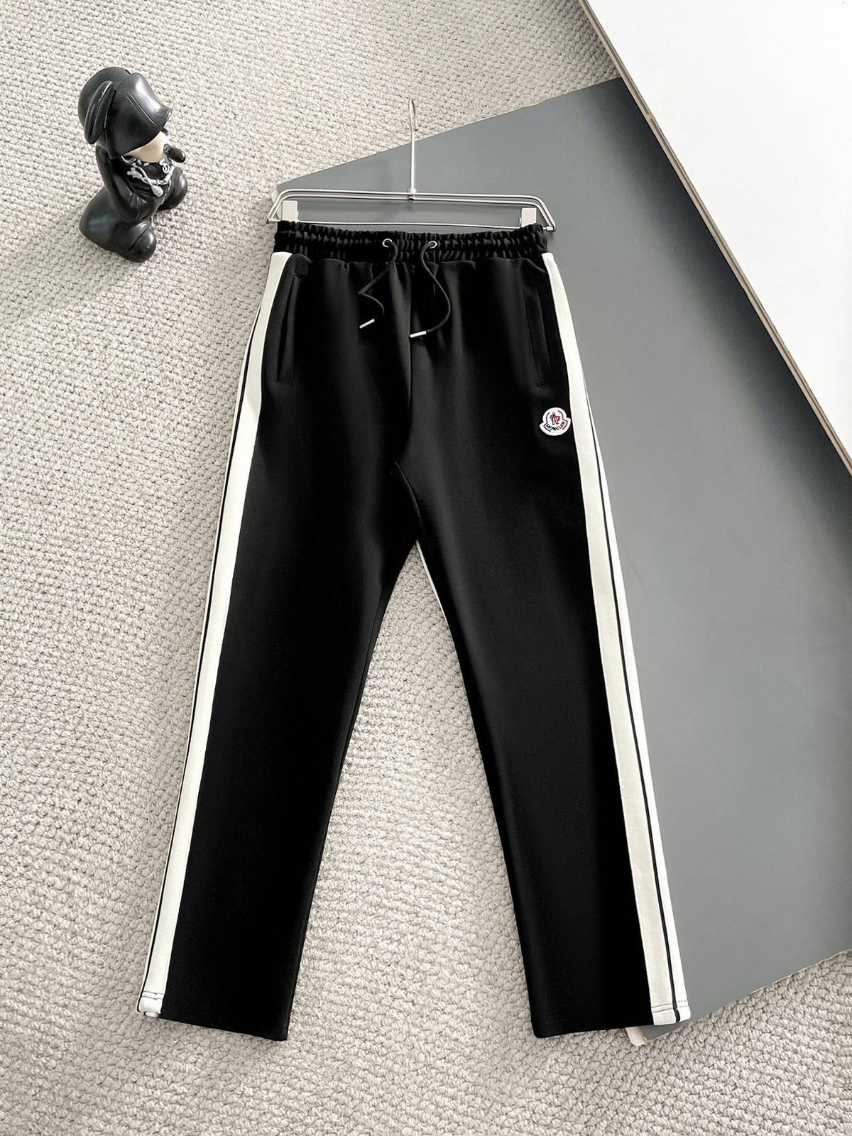 MONCLER モンクレール メンズ セットアップ ジップパーカー ロゴワッペン サイドライン ブラック - 画像 7