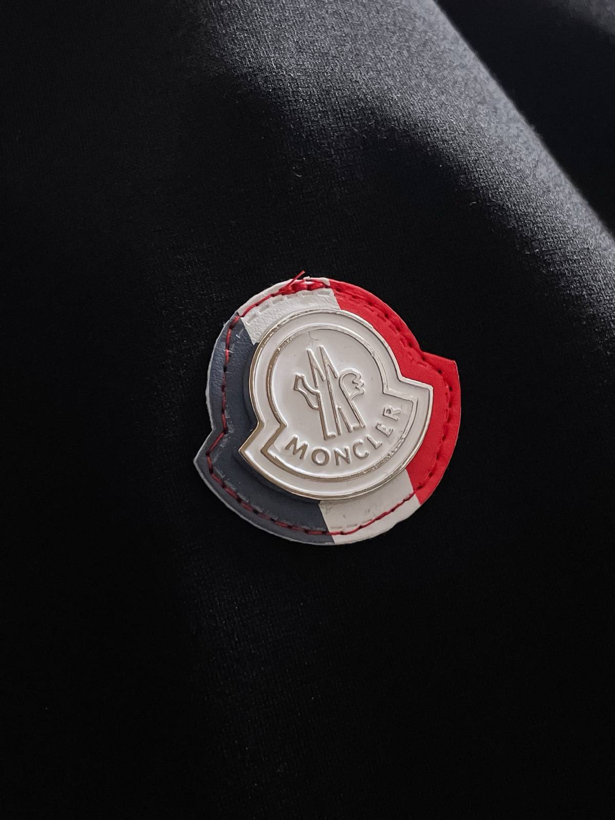 MONCLER モンクレール メンズ セットアップ ジップパーカー ロゴワッペン ブラック - 画像 6