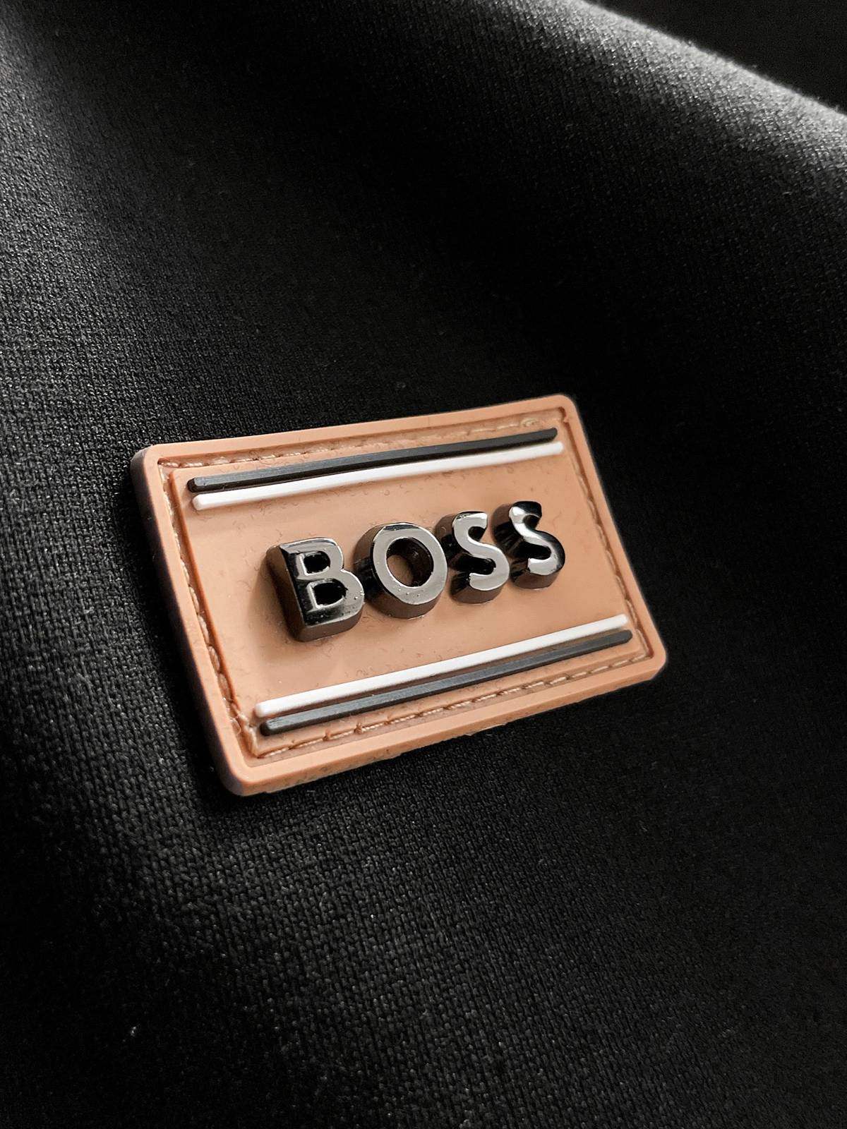 BOSS メンズ セットアップ ジップアップパーカー ロゴテープ ロゴワッペン スポーツウェア ストリート ブラック - 画像 3