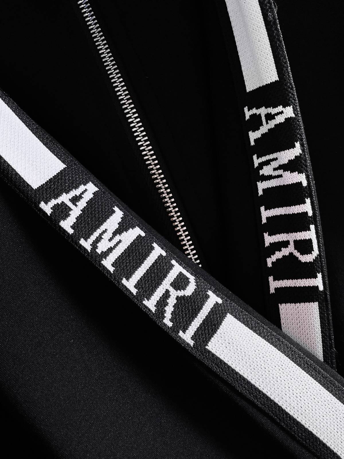 AMIRI メンズ セットアップ ジップアップパーカー ロゴワッペン ロゴテープ スポーツウェア 秋冬 ブラック - 画像 3