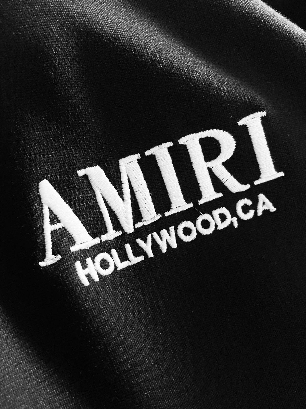 AMIRI メンズ セットアップ ジップアップパーカー ロゴワッペン ロゴテープ スポーツウェア 秋冬 ブラック - 画像 6